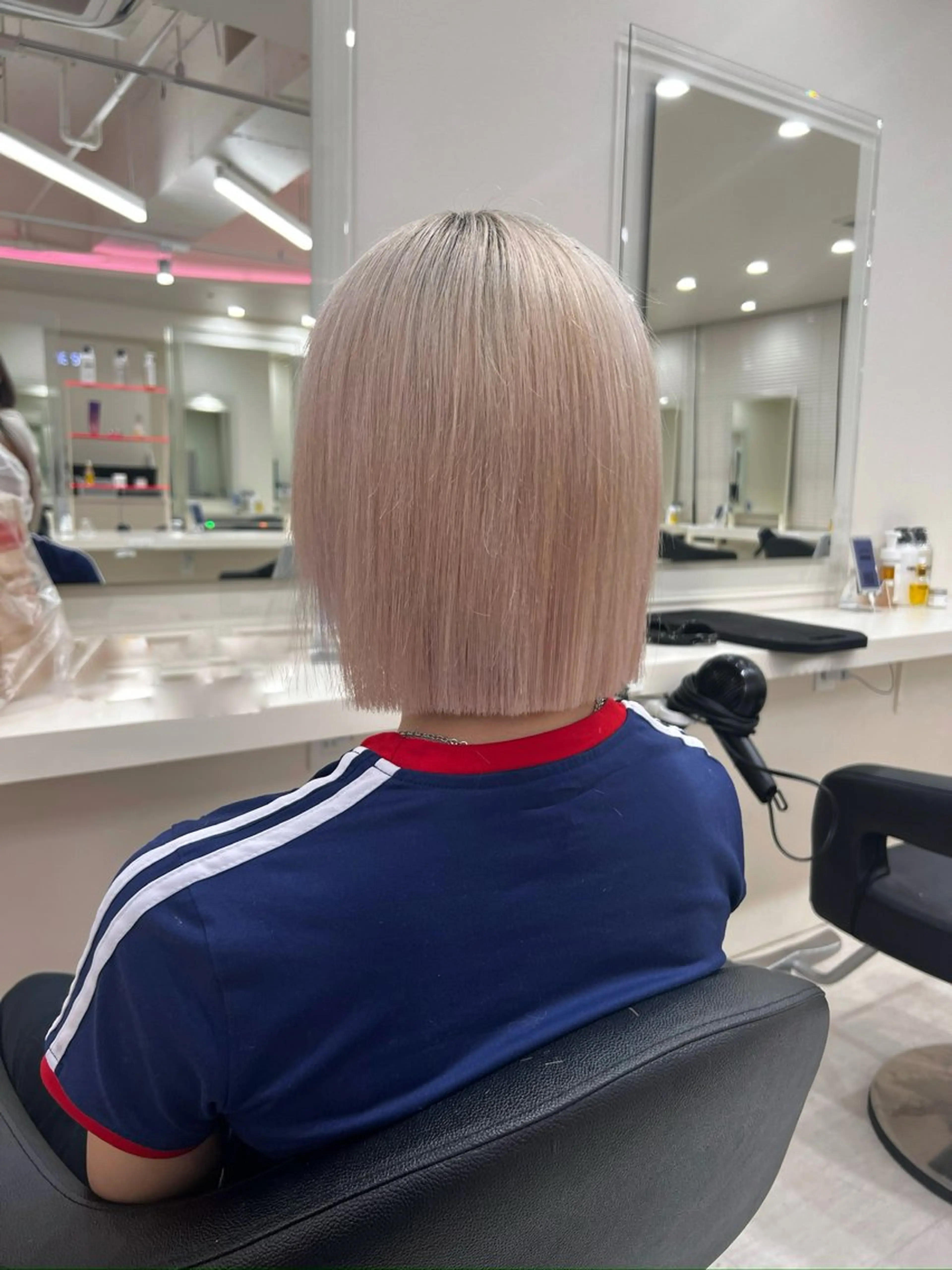 ショート ✨池袋で1番キレイな ボブ✂️ケンボーのヘアスタイル