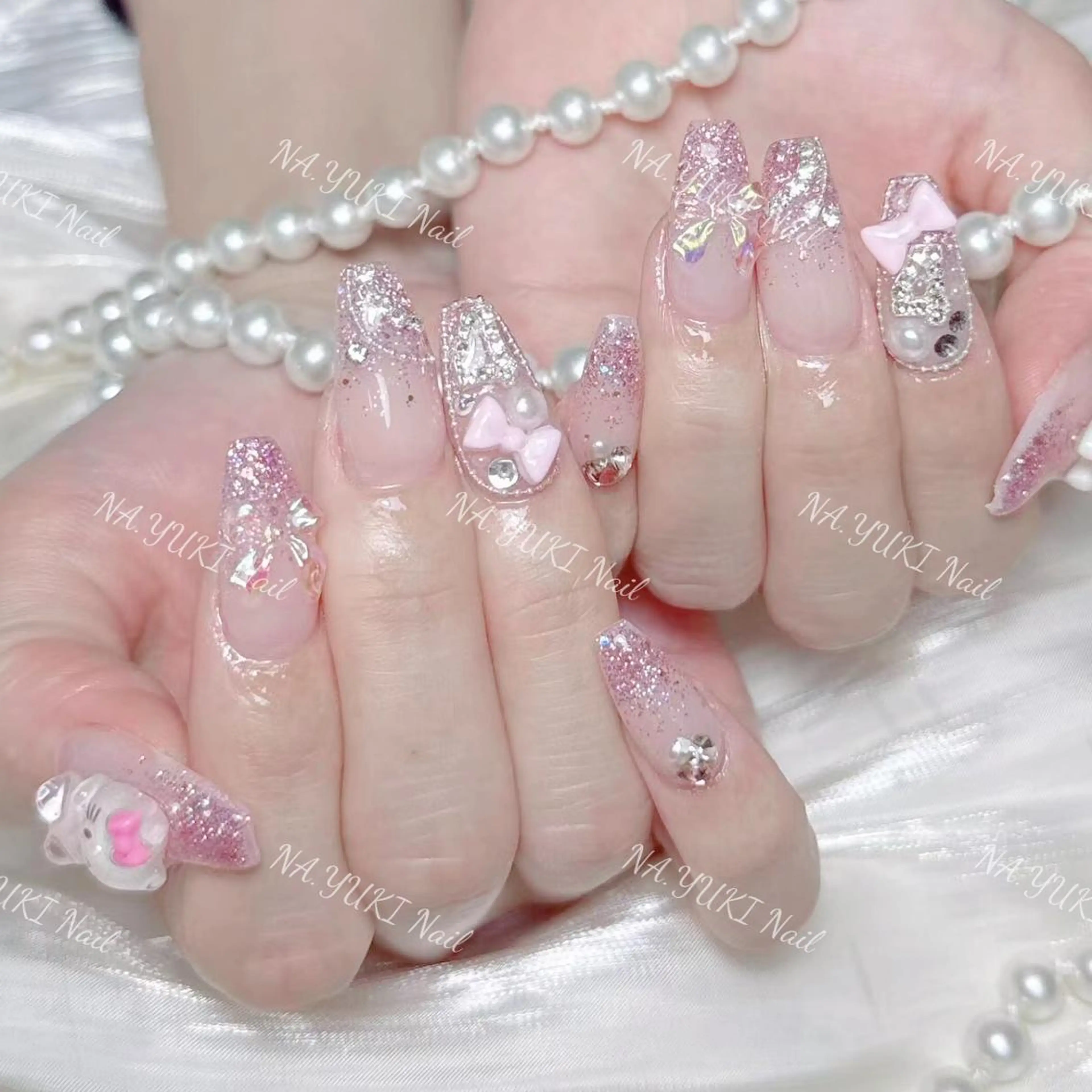 ネイル Queenie 🦋のネイルデザイン