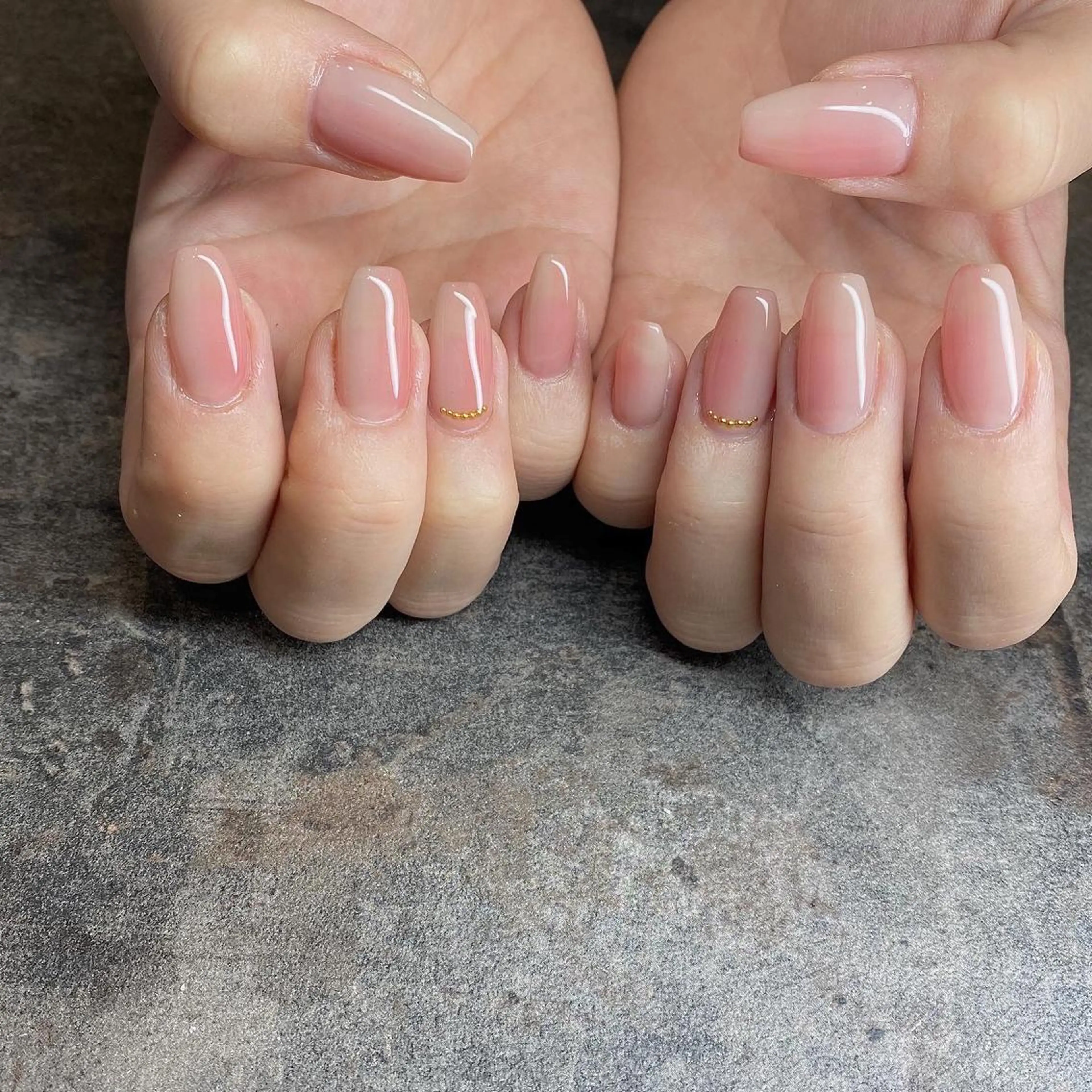 ネイル ストーンネイル ハンドネイル 鶴田୨ৎmaison de NALIのネイルデザイン