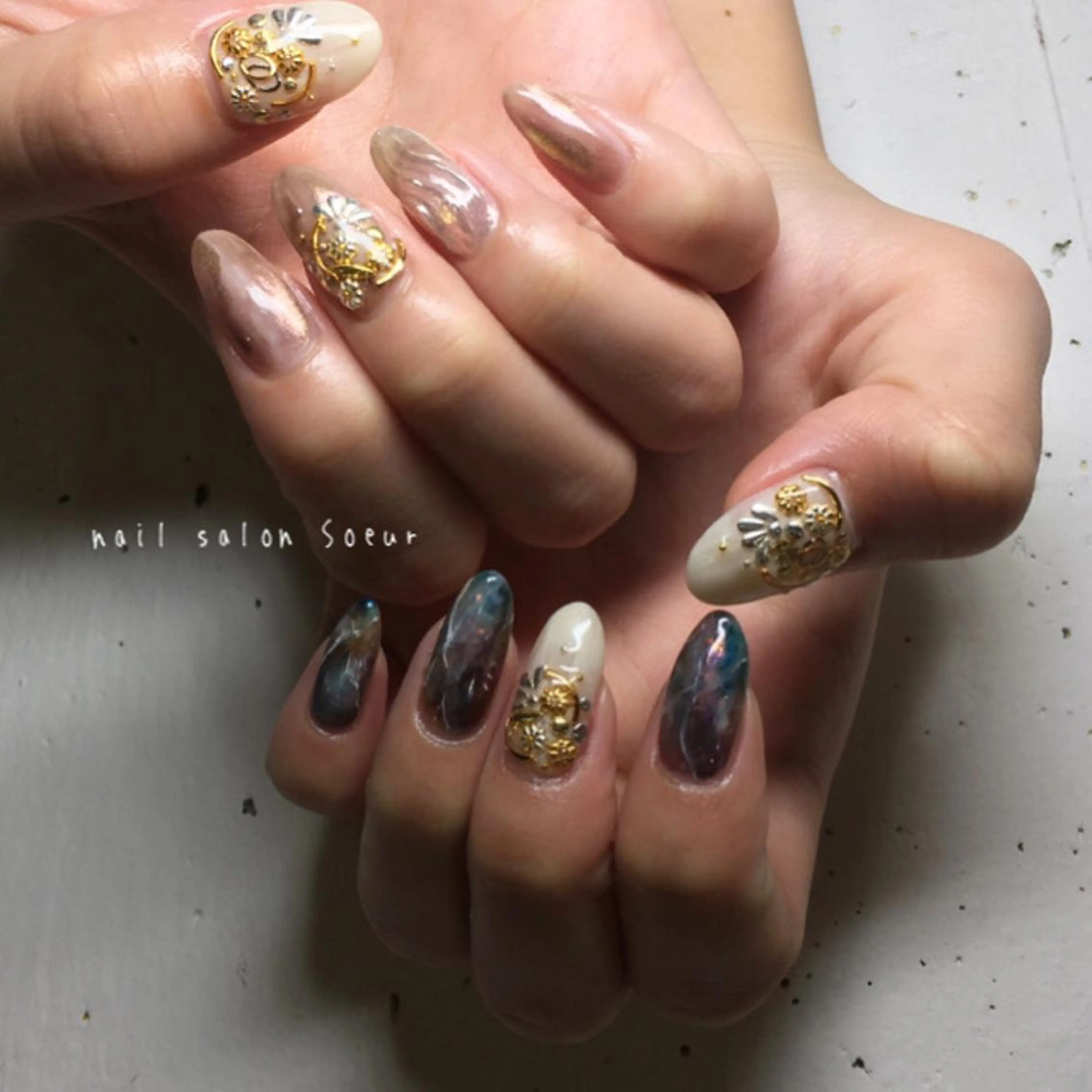 ネイル アートネイル 長さ出し ジェルネイル マットネイル ミラーネイル ハンドネイル nail salon Soeurのネイルデザイン