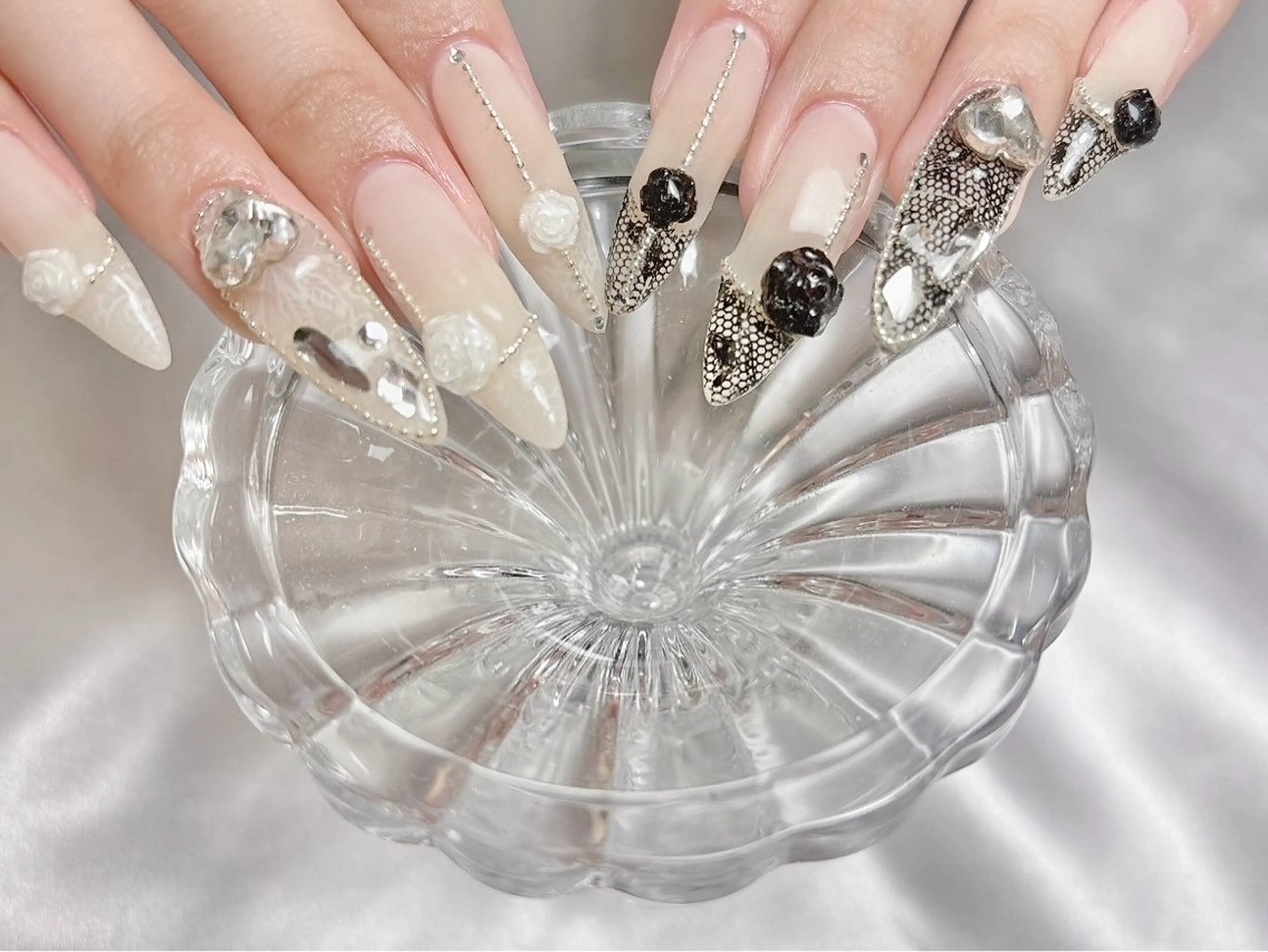 ネイル 長さ出し フラッシュネイル フットネイル ジェルネイル キラキラネイル ハンドネイル 当日予約◎ Moekaのネイルデザイン