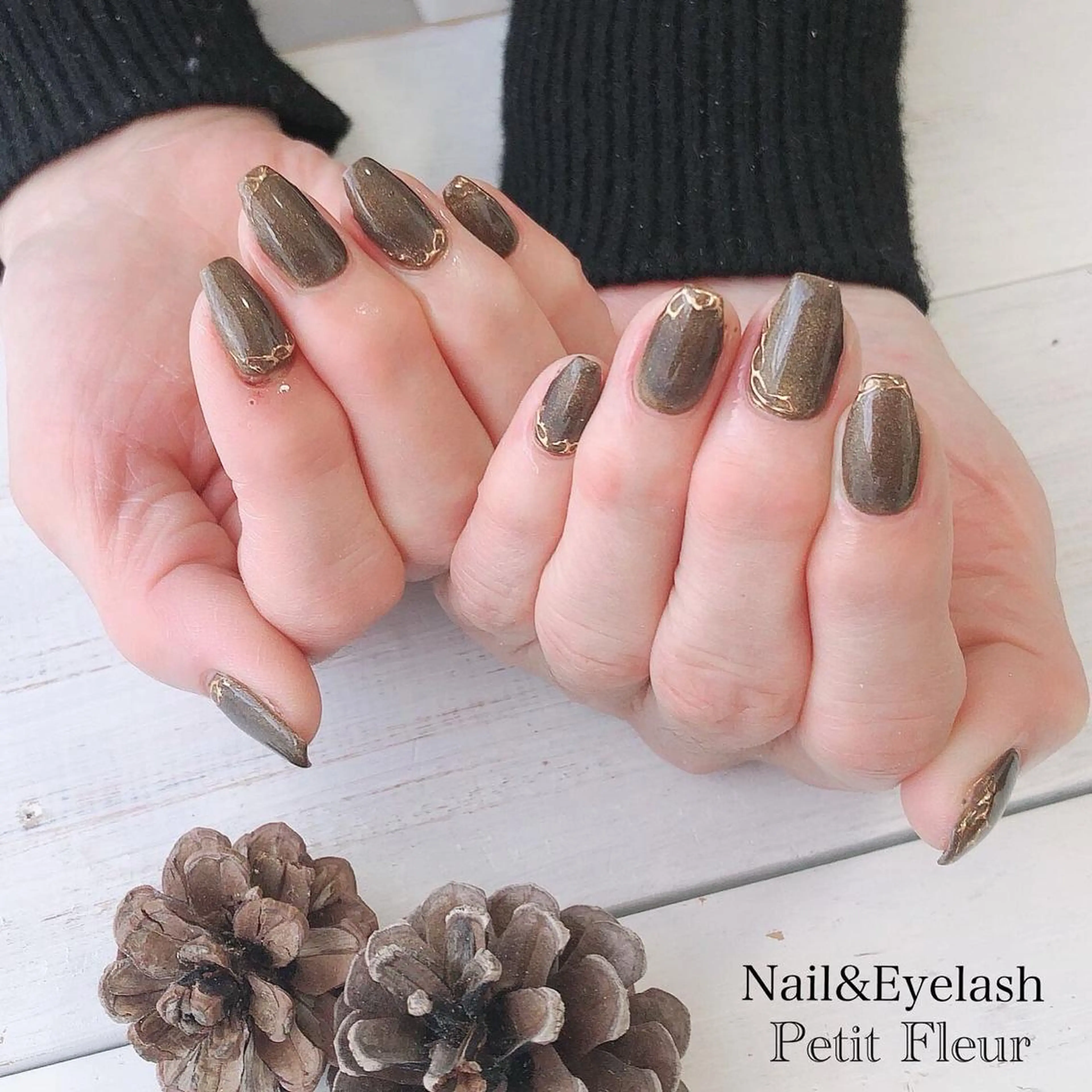 ネイル Petit Fleur所属・青柳 亜梨奈のマツエク・マツパデザイン