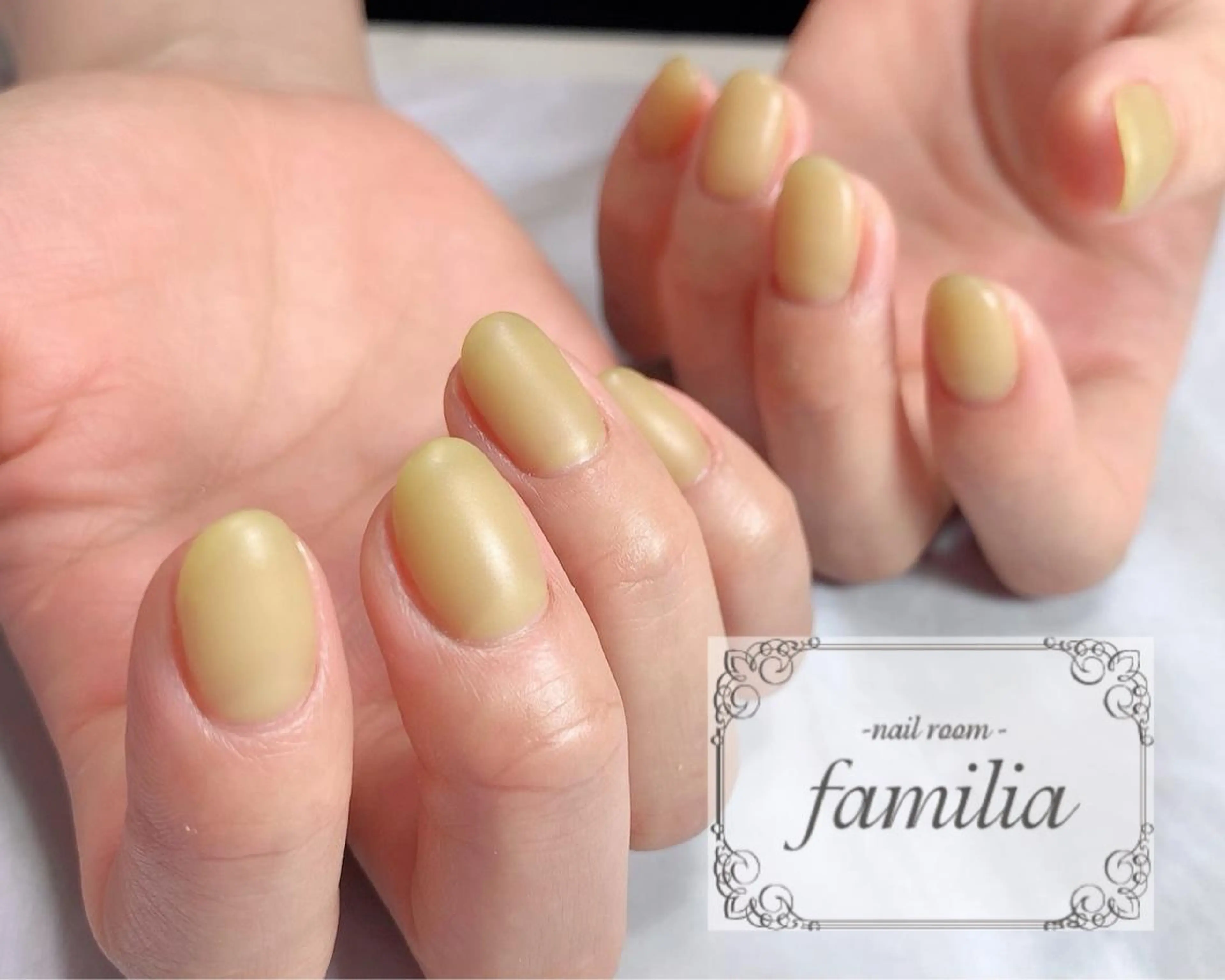 ネイル ハンドネイル -nailroom- familiaのネイルデザイン