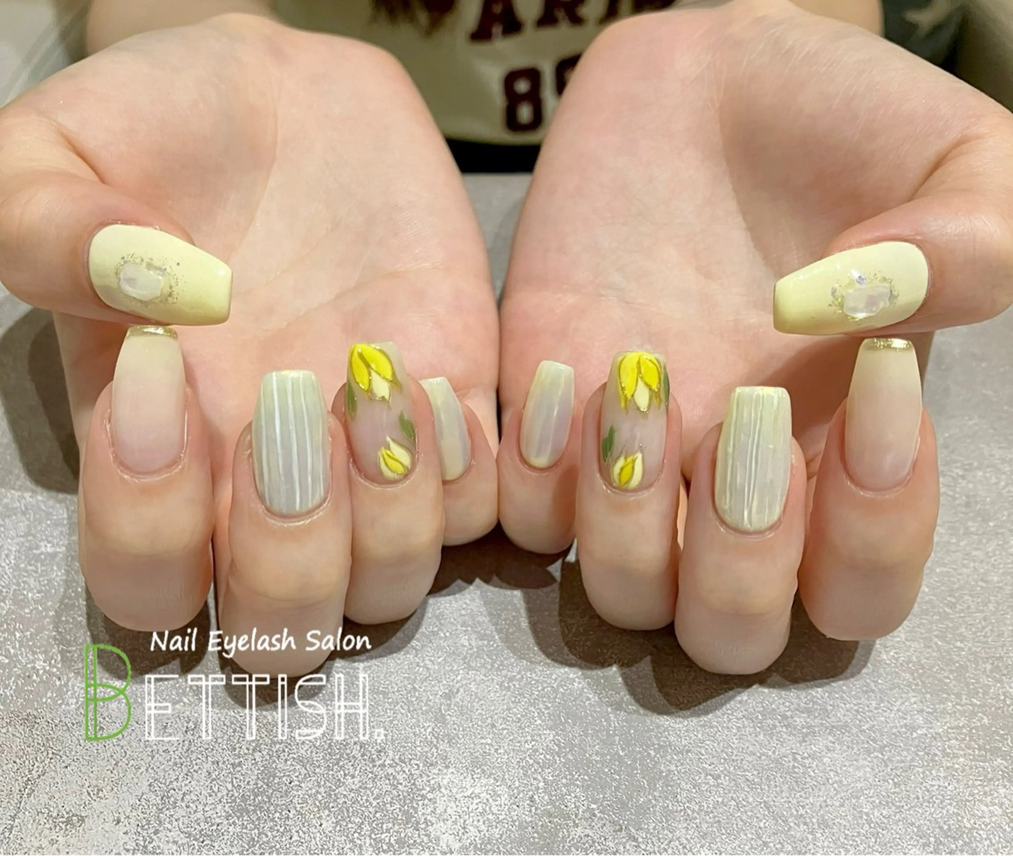 ネイル 黄色 ハンドネイル BETTISH. KUMIKO☺︎︎のネイルデザイン