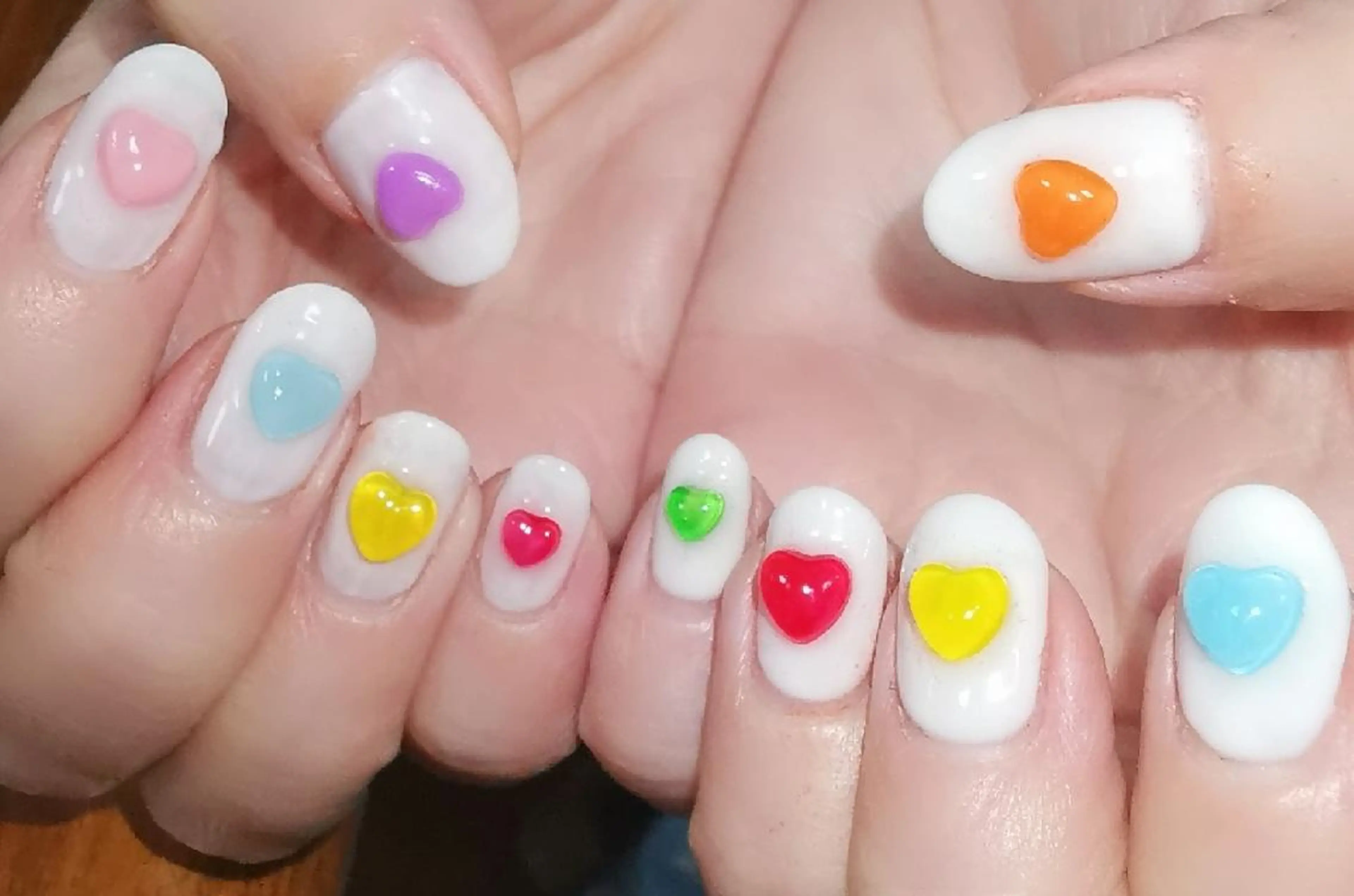 ネイル ハート ぷっくりネイル ハンドネイル reve あやののネイルデザイン