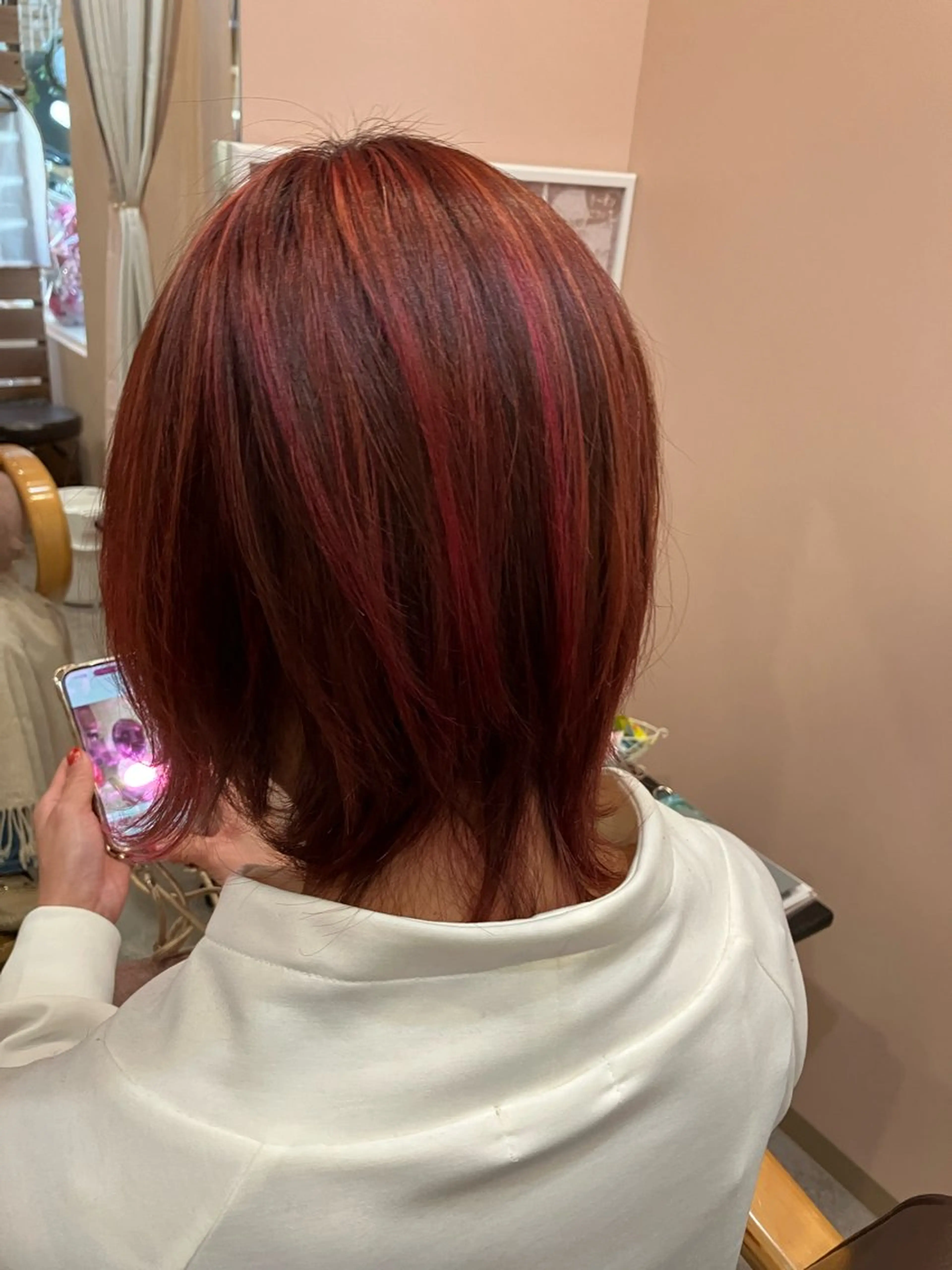 ショート カラー デザインカラー ハイライトカラー メッシュ ハイライト 美容室FOALOM所属・古宮 萌のヘアスタイル