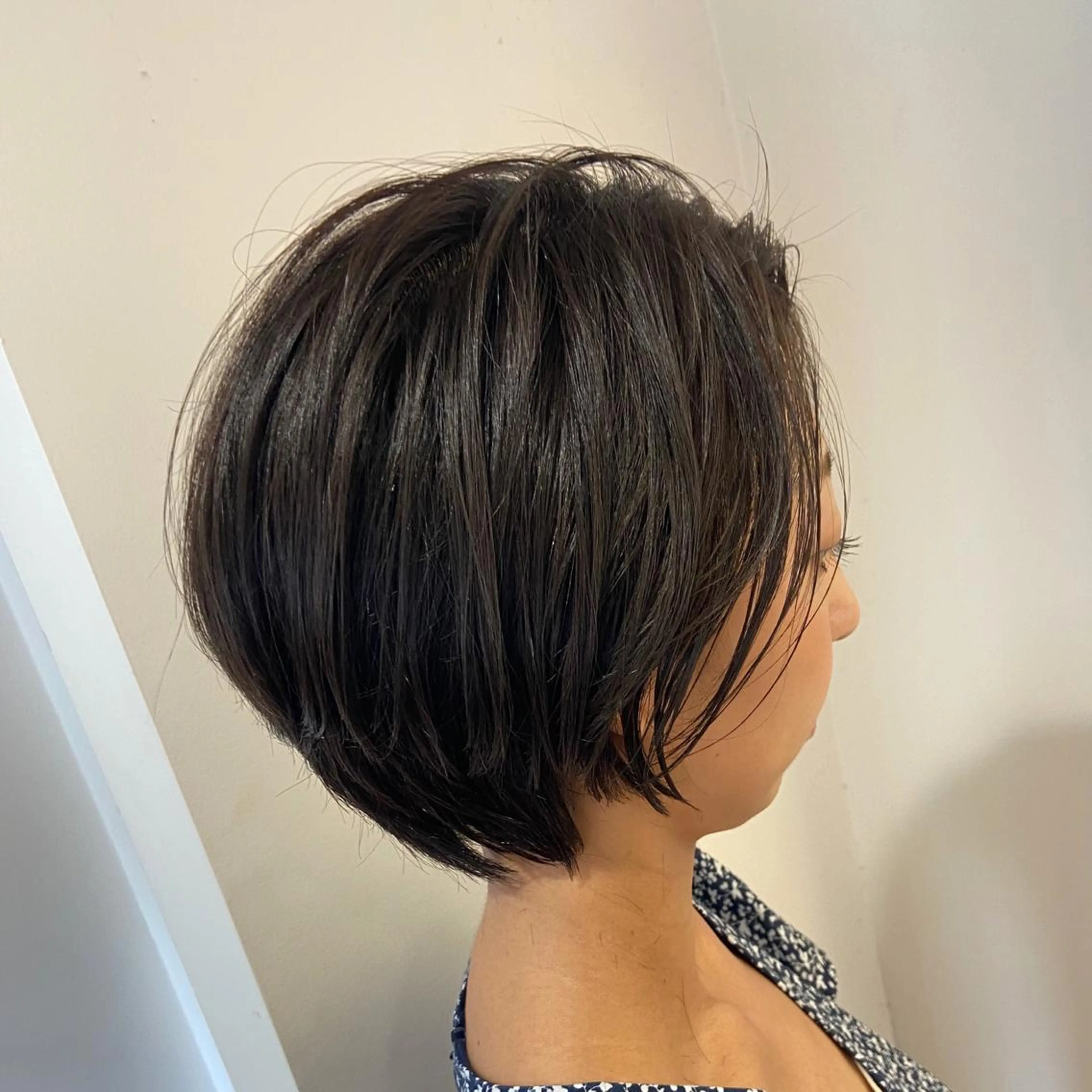 ショート ショートヘア 峯 志帆のヘアスタイル