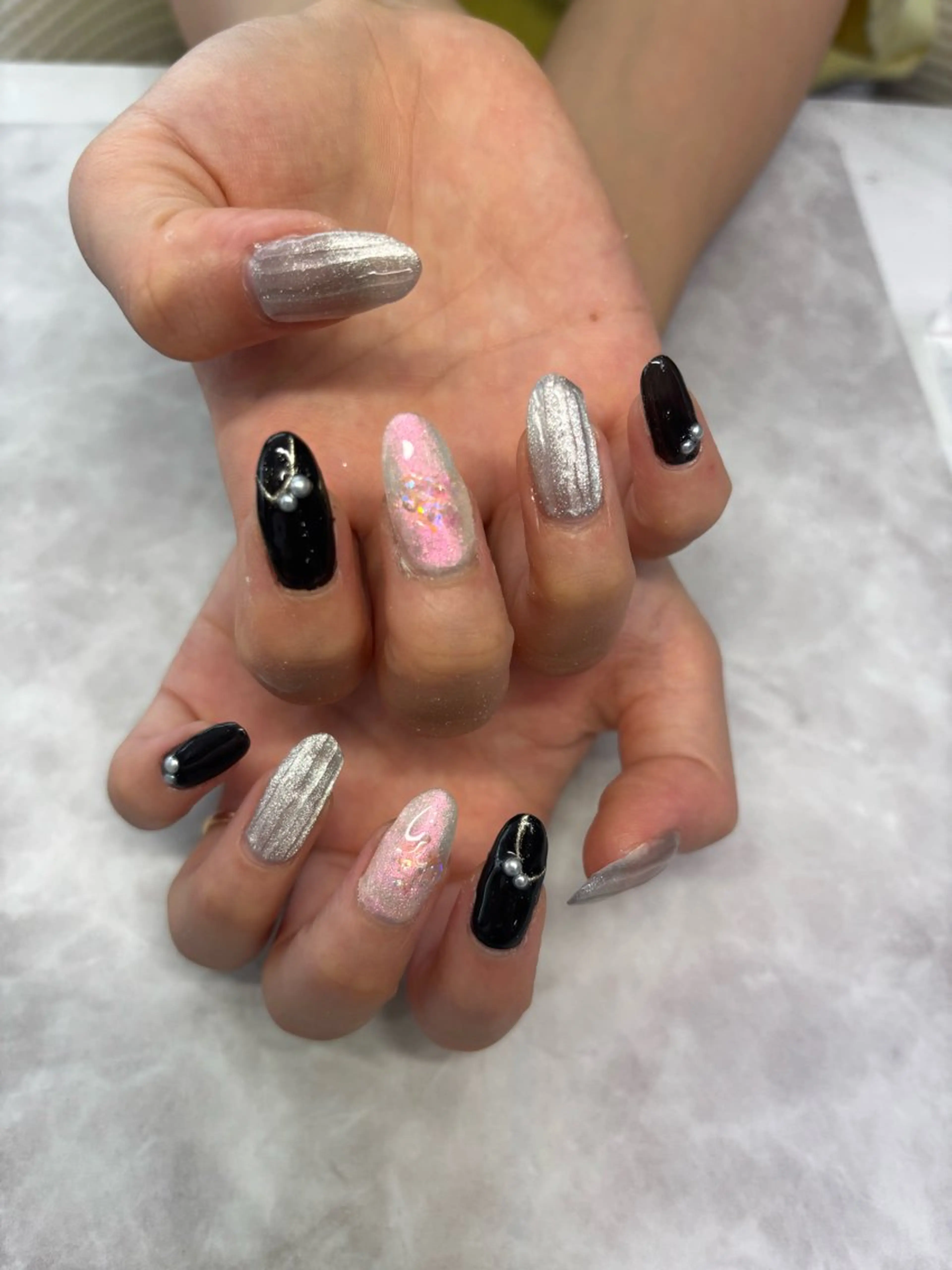 ネイル Rich to安城店所属・長坂 若菜のネイルデザイン