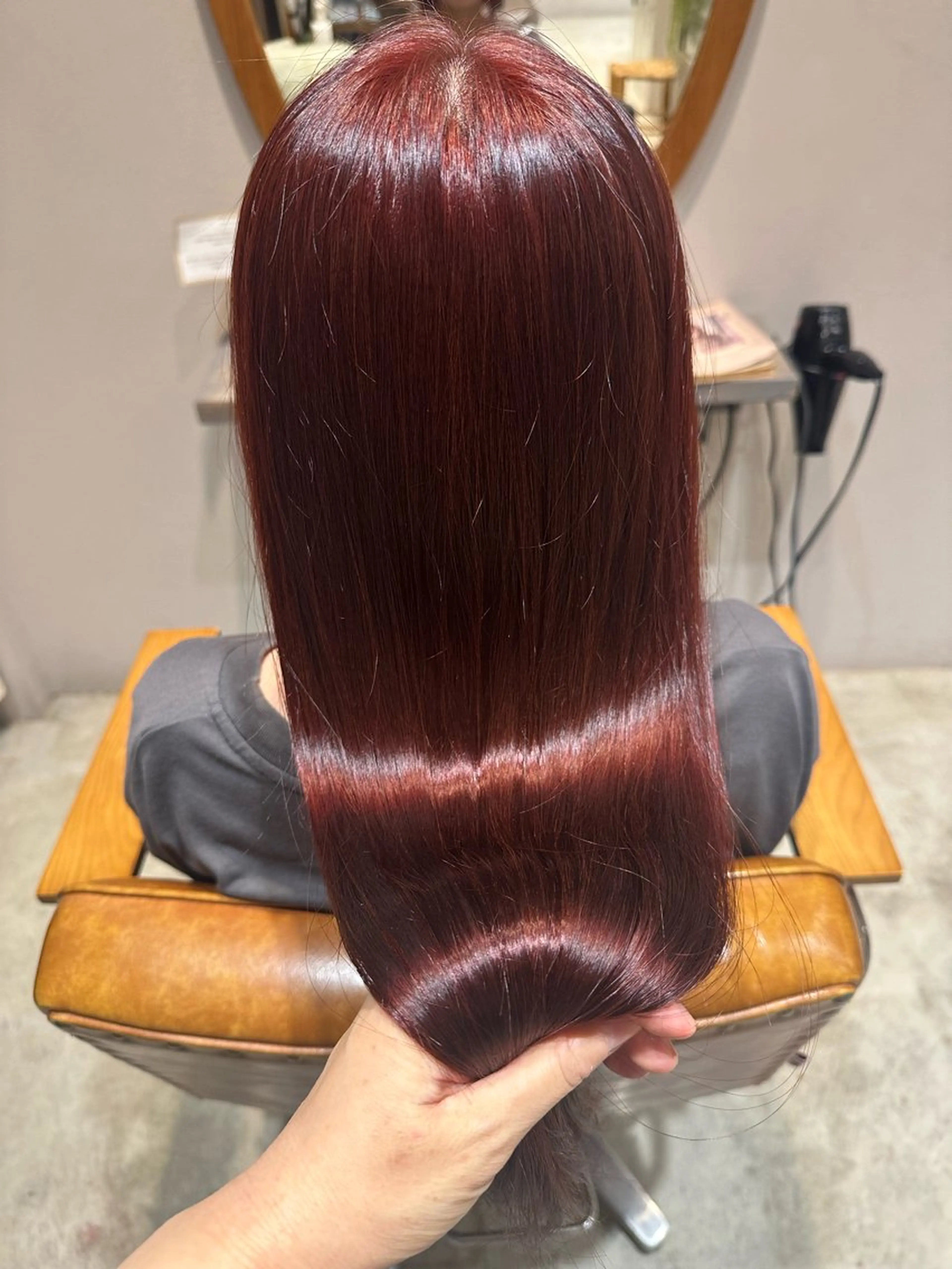 カラー 高尾 愛美のヘアスタイル