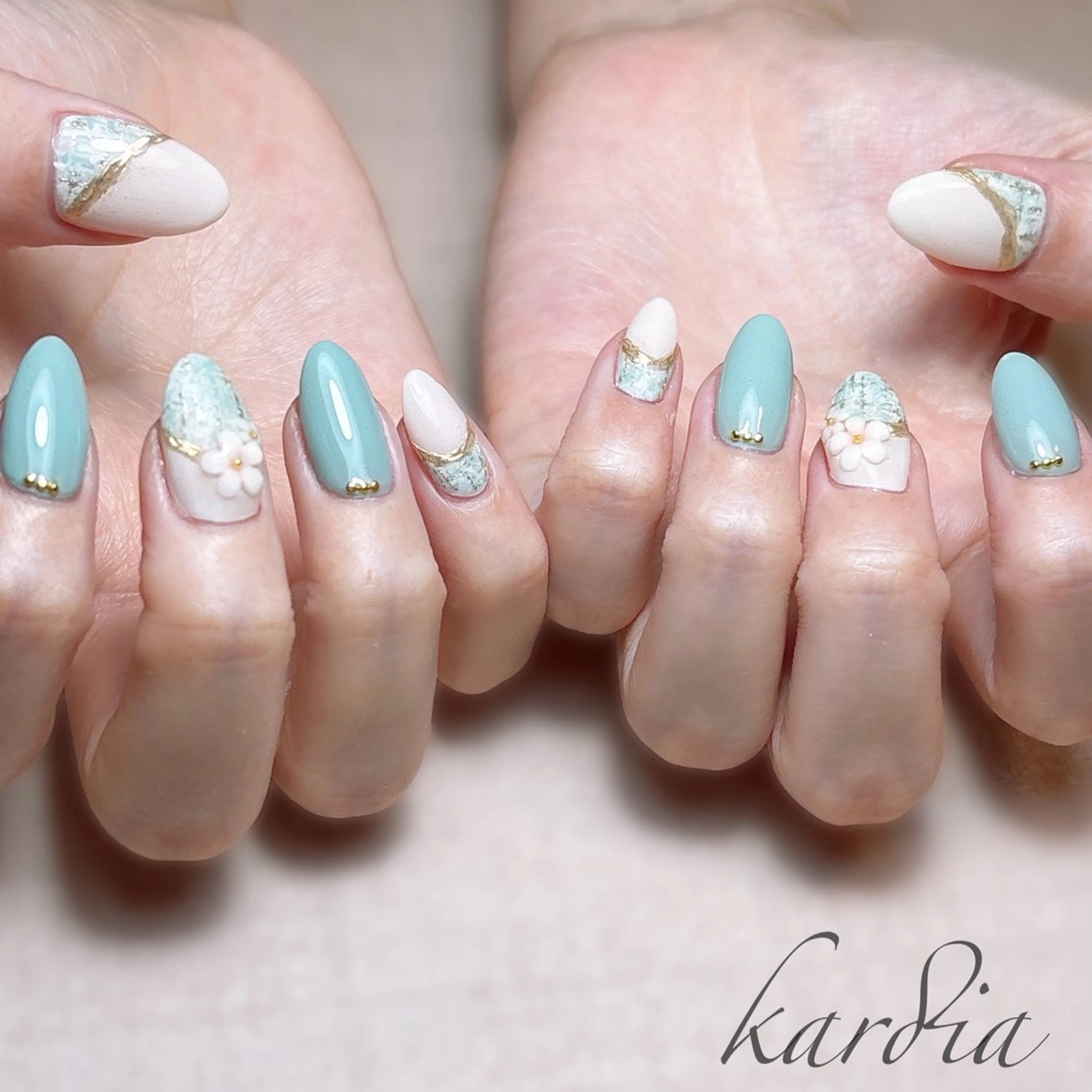 ネイル ハンドネイル καρδιά -ｶﾙﾃﾞｨｱ-のネイルデザイン