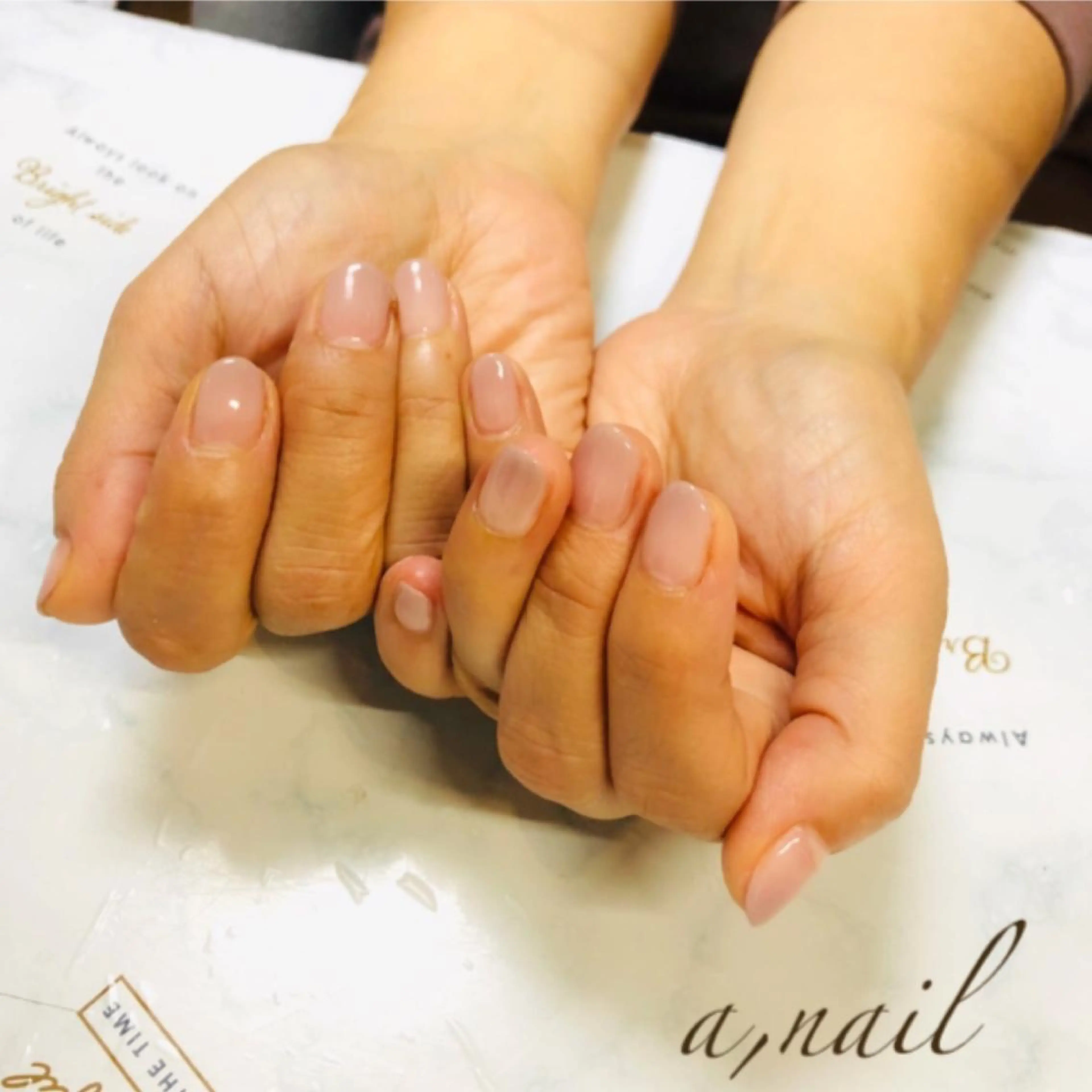 ネイル フットネイル ジェルネイル グラデーション ラメ(グリッター) ラメグラデーション ハンドネイル ネイルサロン エーネイルのネイルデザイン