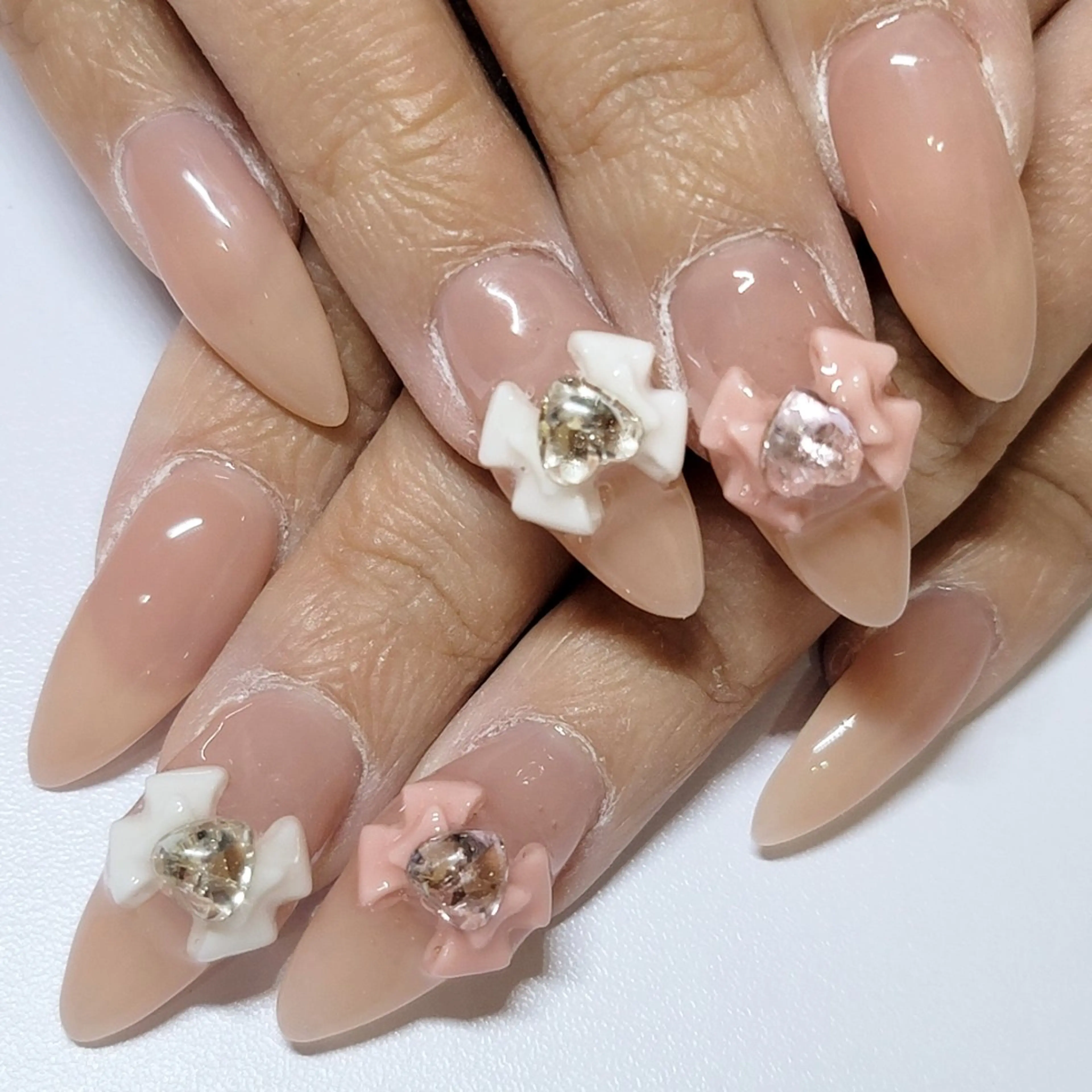 ネイル ワンカラーネイル リボン ハンドネイル よしだ ひろきのネイルデザイン