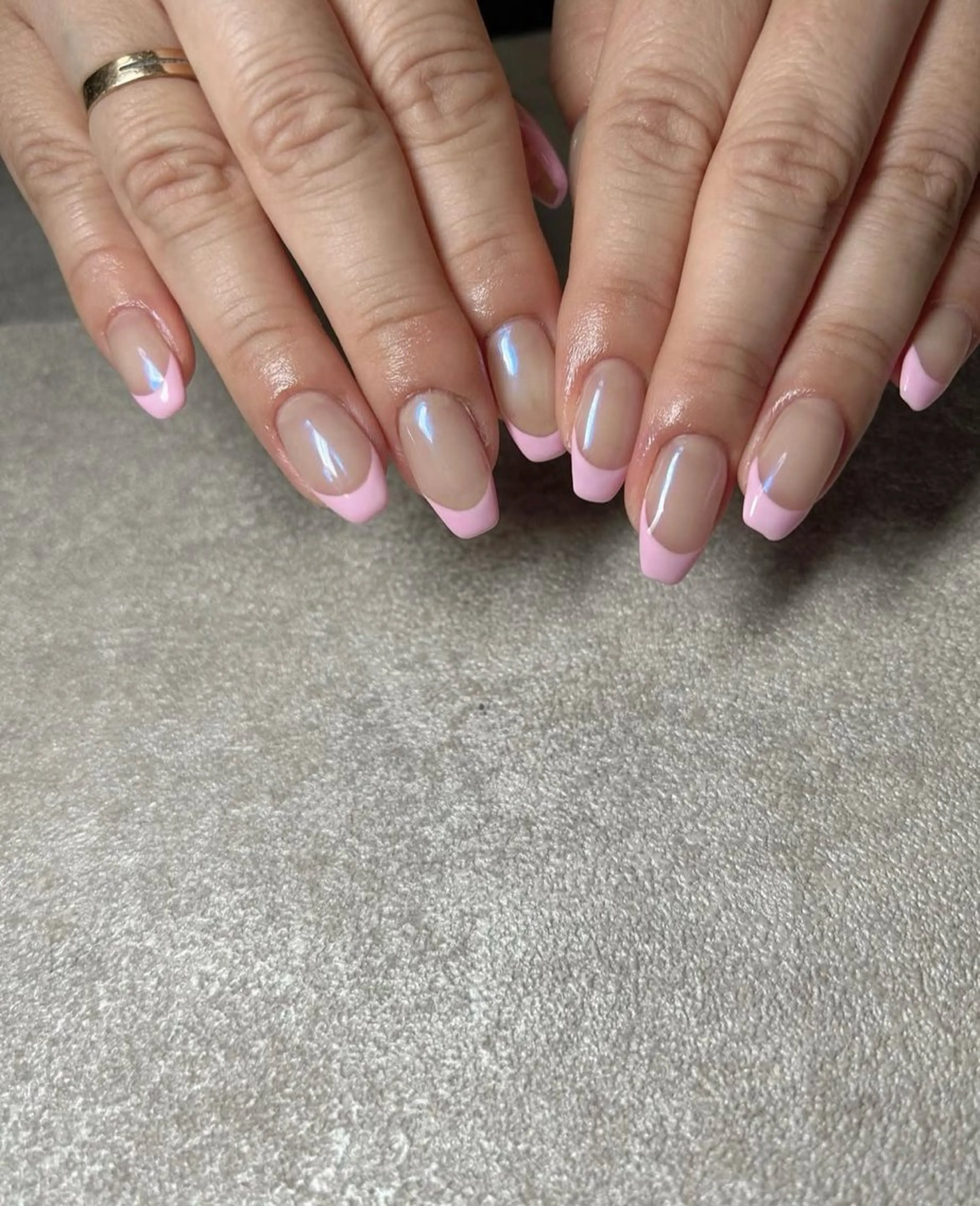 ネイル オーロラネイル フレンチネイル ピンク nailsalon ete所属・村田 菜々香のネイルデザイン