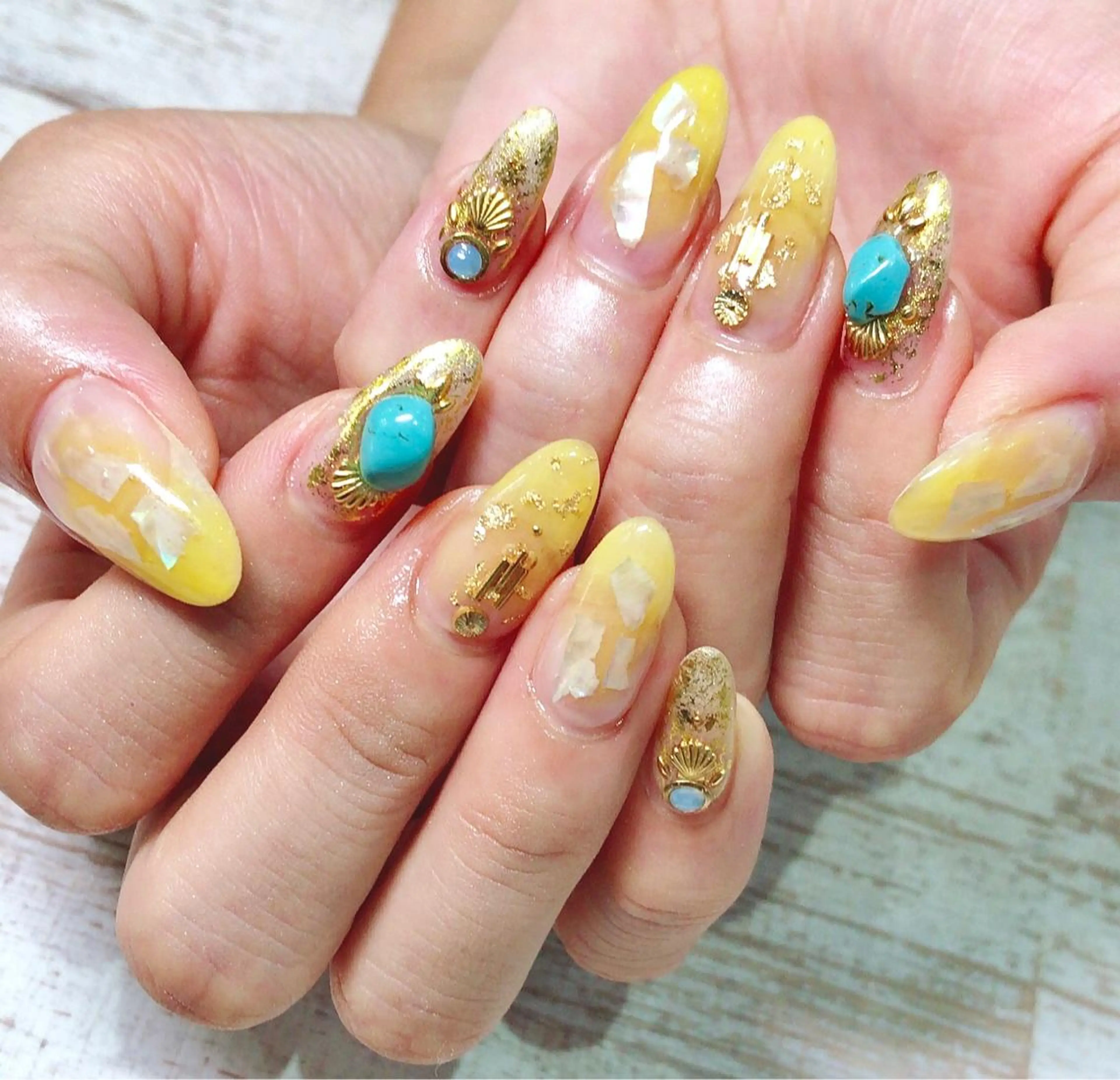 ネイル Lino+ ネイル&よもぎ蒸しのネイルデザイン