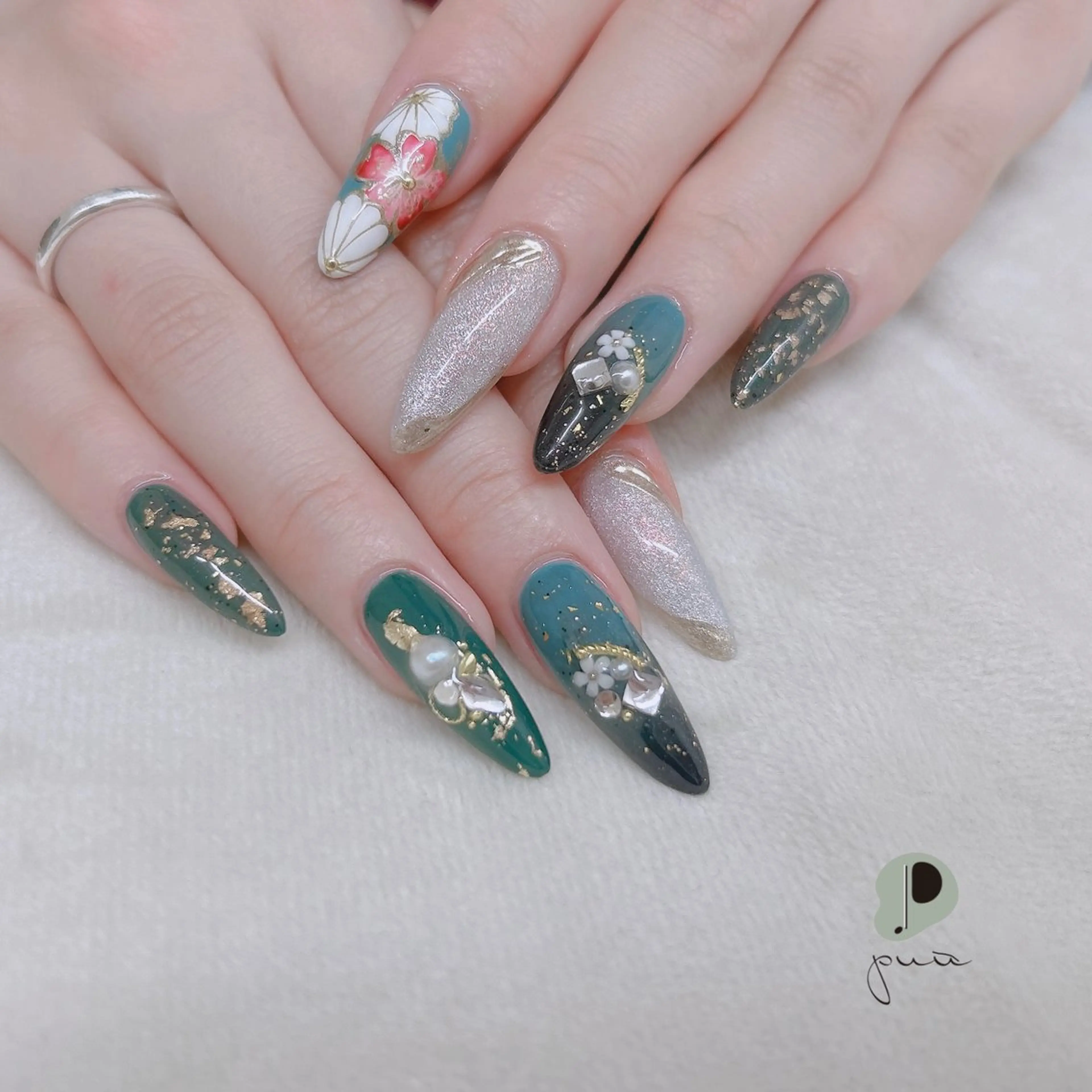 ネイル 成人式 フラッシュネイル フラッシュマグ ワンカラーネイル スカルプネイル ハンドネイル puu kyoto所属・Nail salon puu kyotoのネイルデザイン