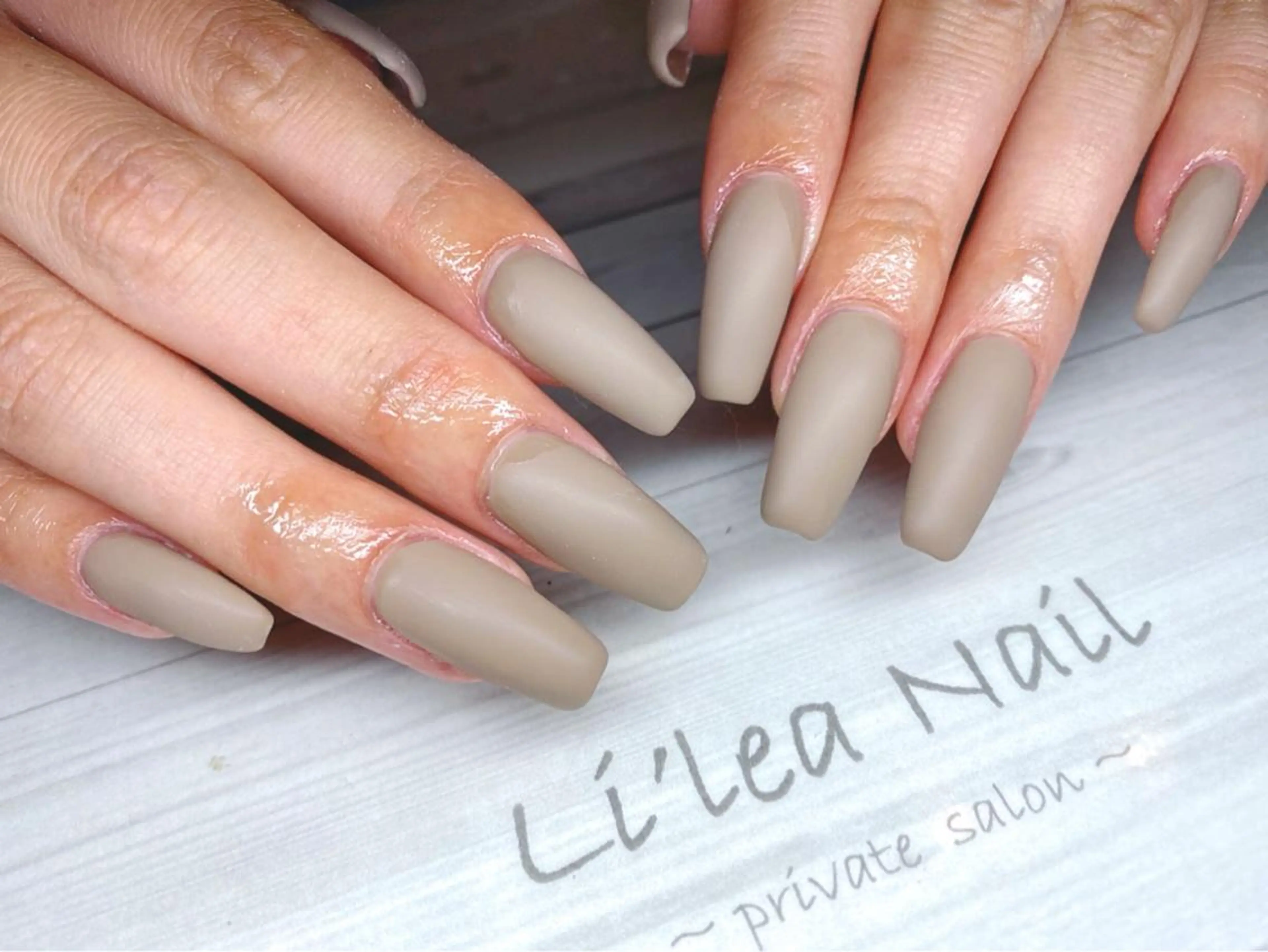 ネイル Li'leaNail AINAのネイルデザイン