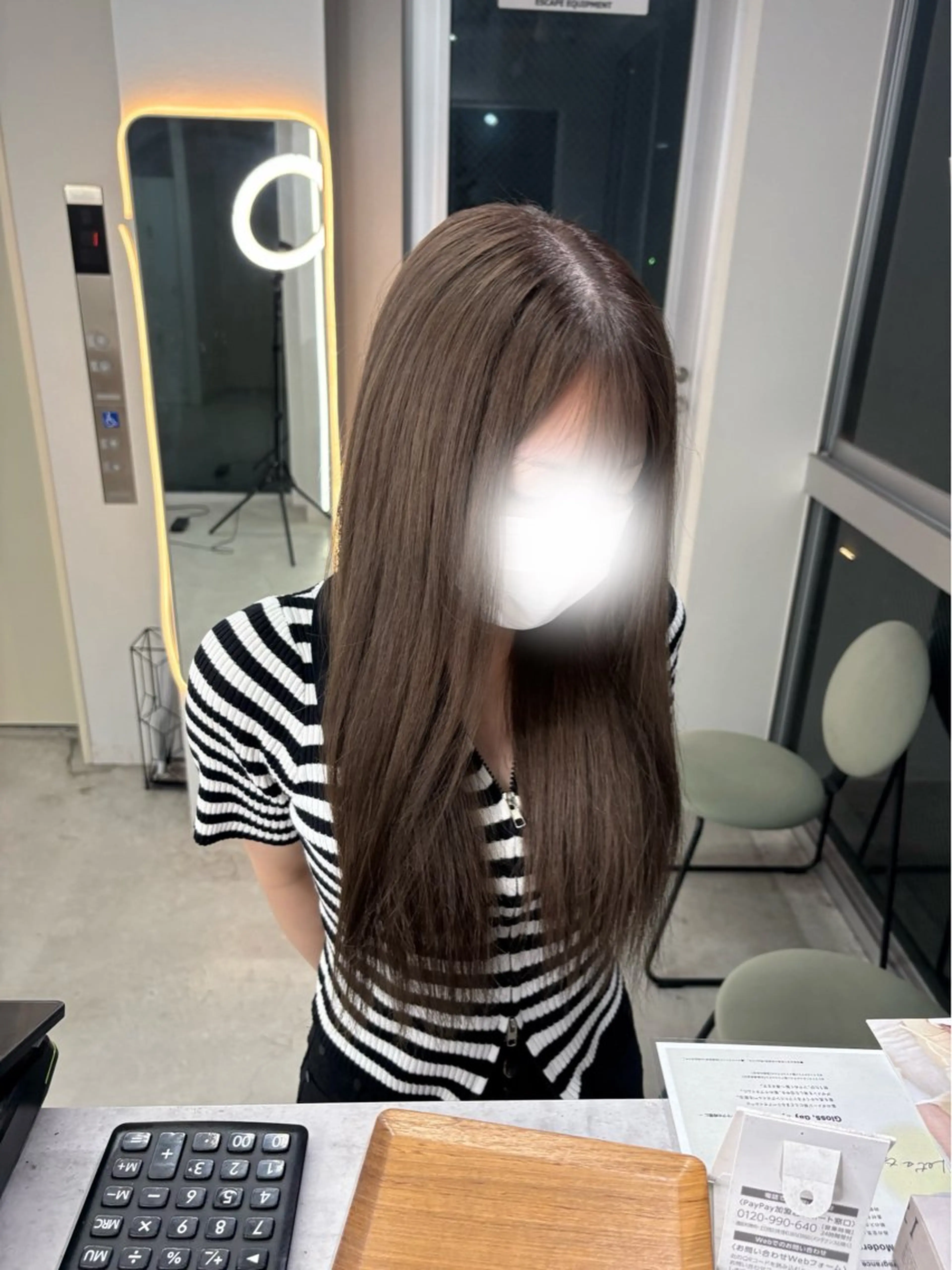 ロング カラー noa 寒色系カラーブリーチのヘアスタイル