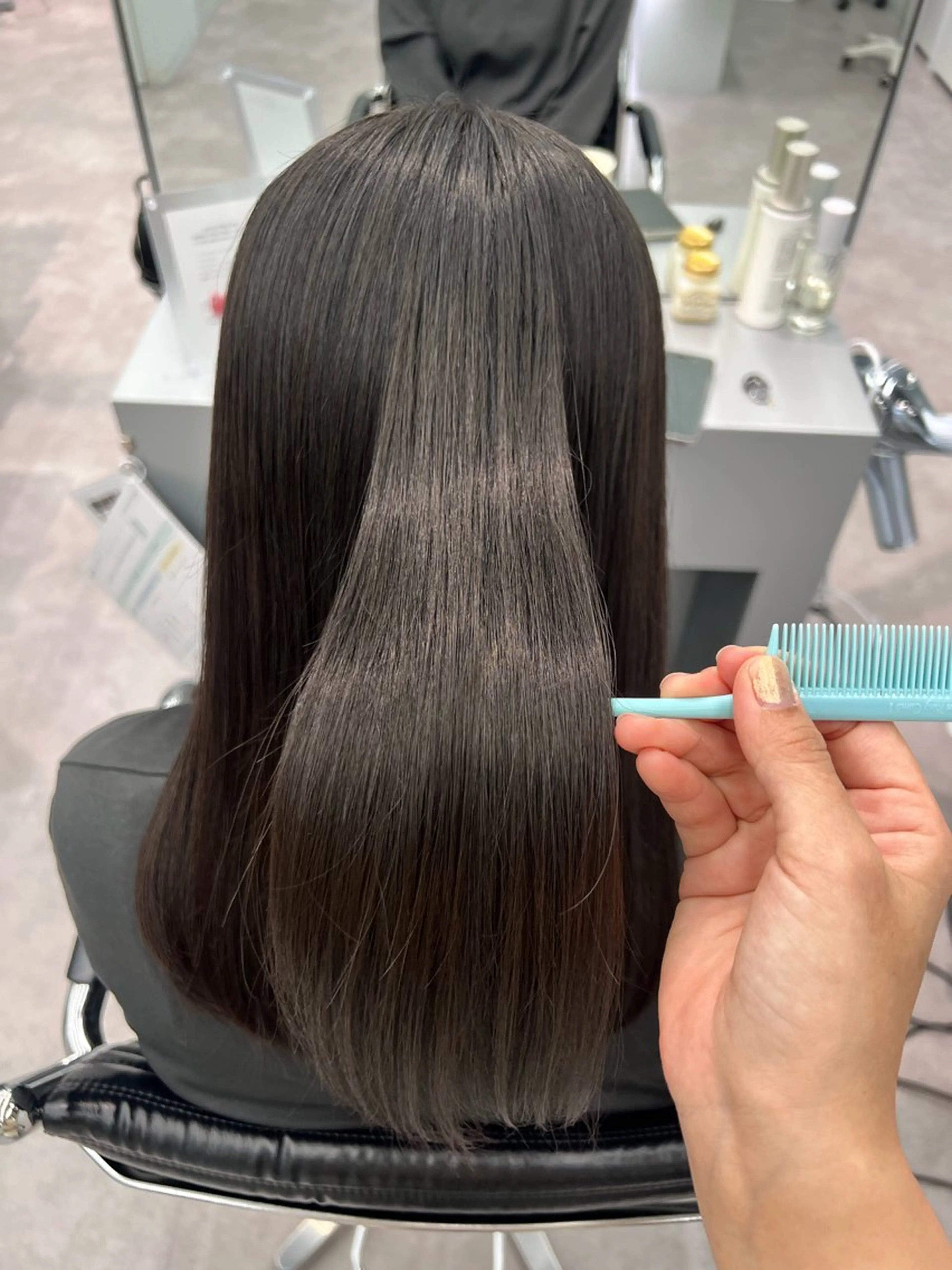 セミロング カット 縮毛矯正 トリートメント misch by urban所属・名駅🦢大人艶カラー 🪽カミヤアカネのヘアスタイル