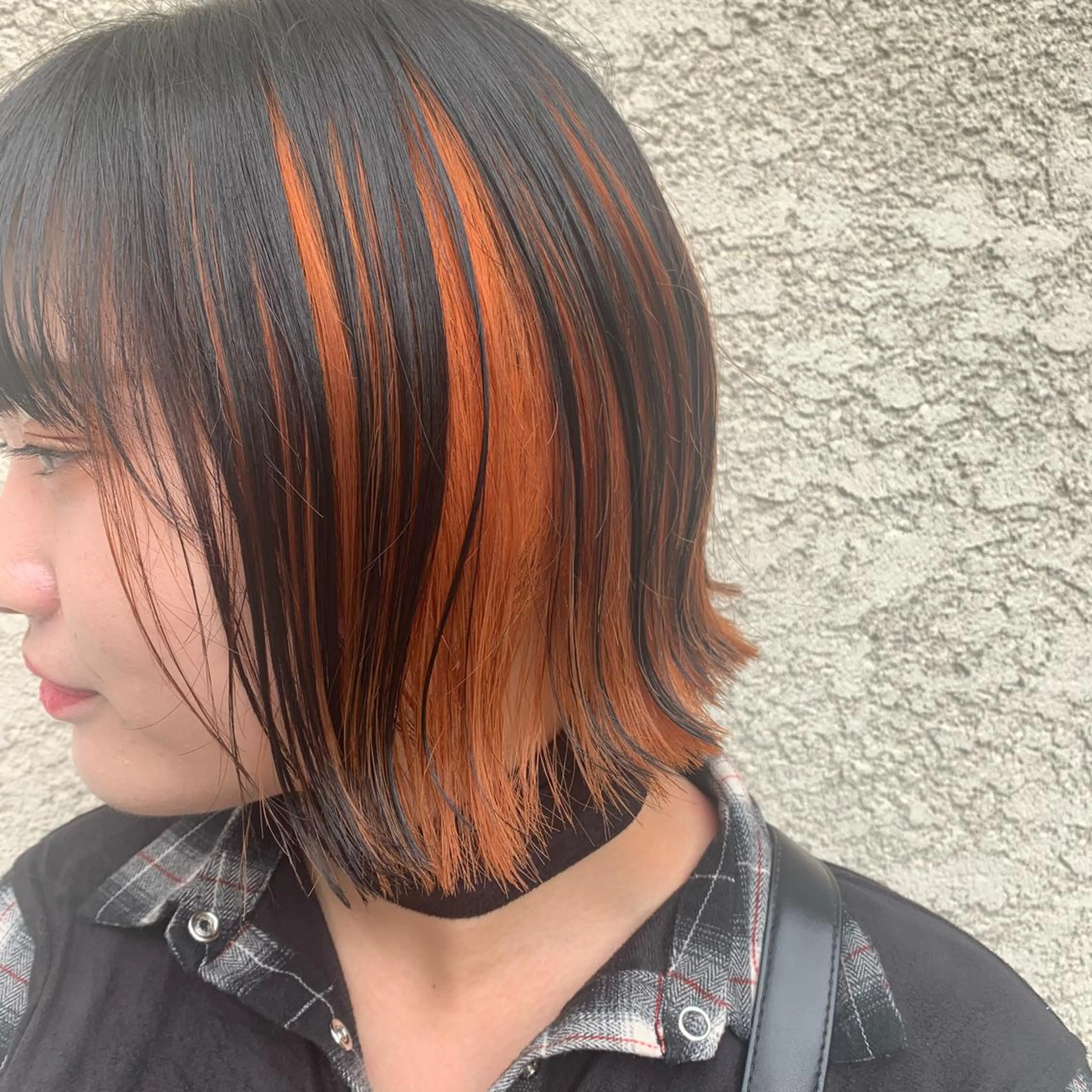 ショート カラー ヘアアレンジ 切りっぱなしボブ オレンジ ボブ オルチャンヘア カット ヘアカラー トリートメント 韓国×巻ける髪質改善 💍maki💍のヘアスタイル