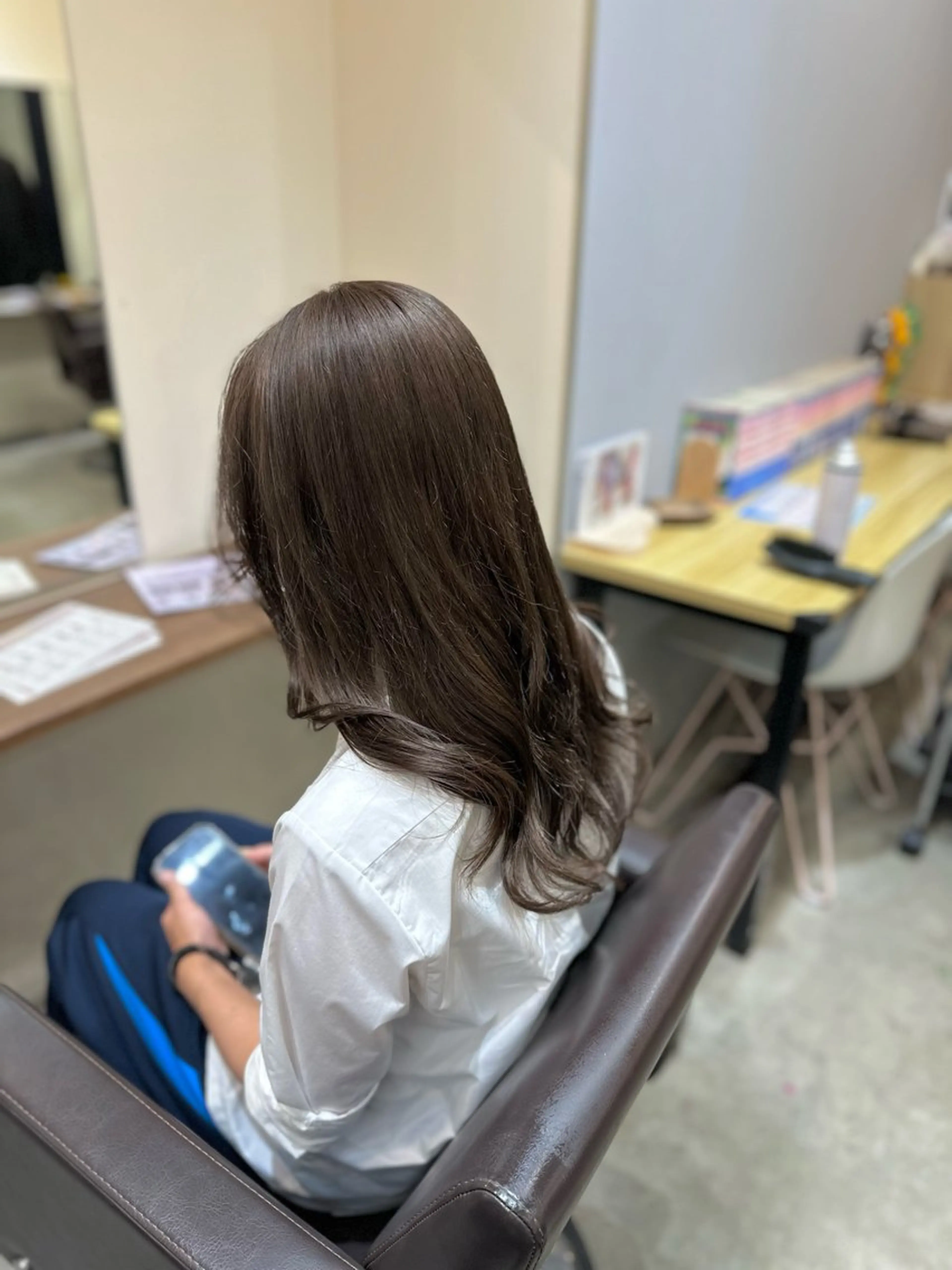 ロング カラー パーマ カット ヘアカラー パーマ トリートメント ヘッドスパ 巻けるケア縮毛矯正✨ ケアカラー✨山下のヘアスタイル