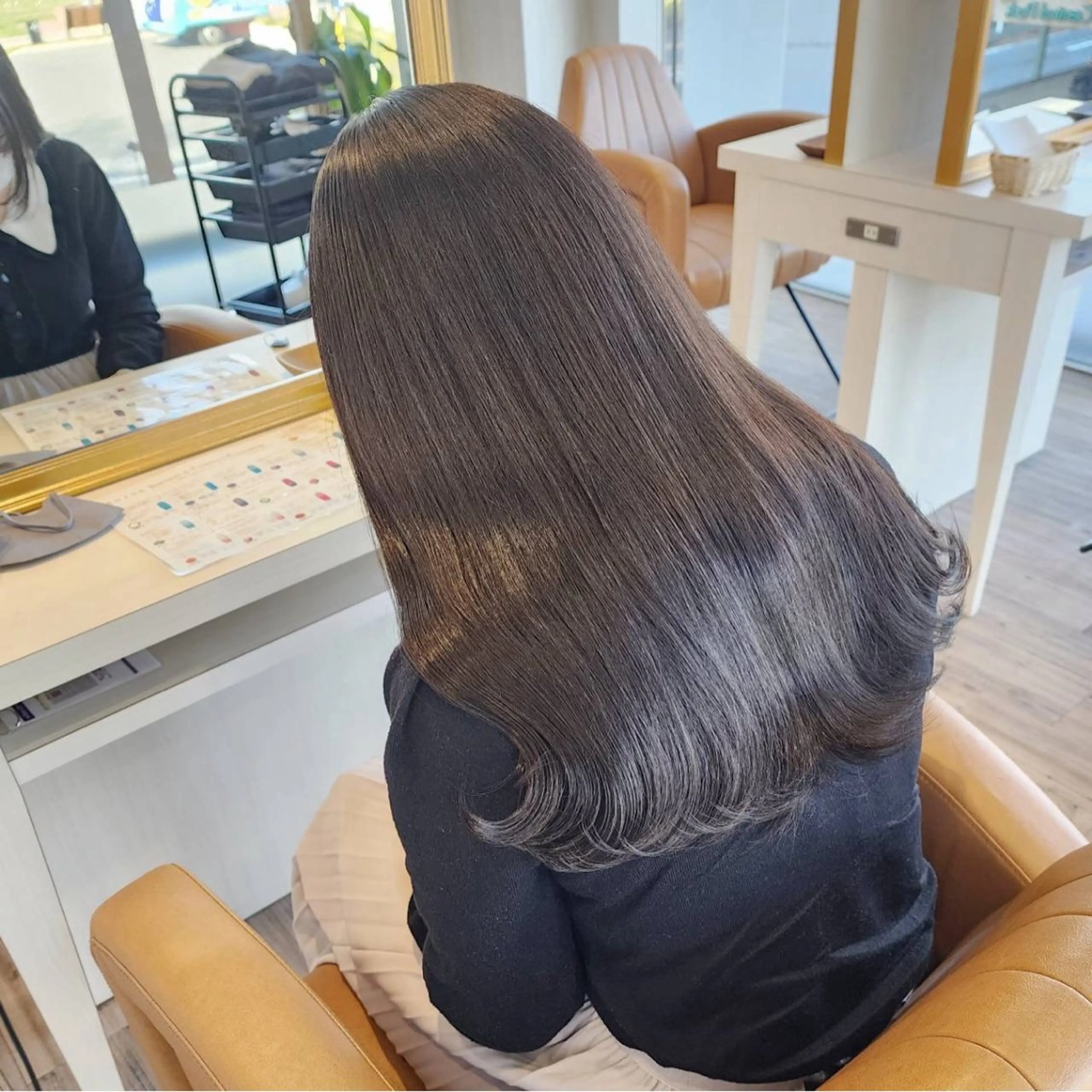 『💎今だけ！ミニモ学割💎』アディクシーカラー➕Aujua トリートメント！の写真