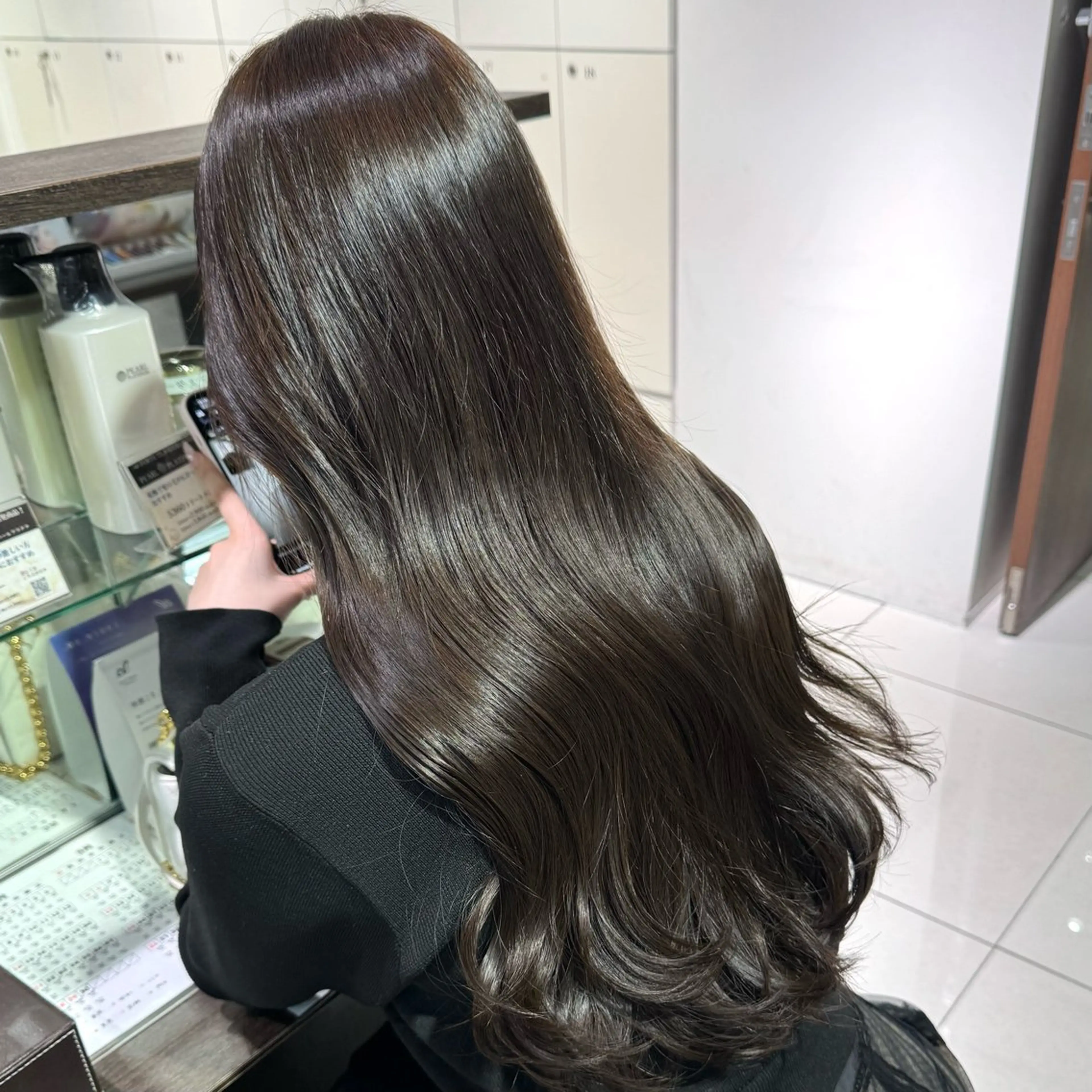 ロング カラー ヘアアレンジ ヘアカラー ブリーチなしカラー /ベージュ/安形翔のヘアスタイル