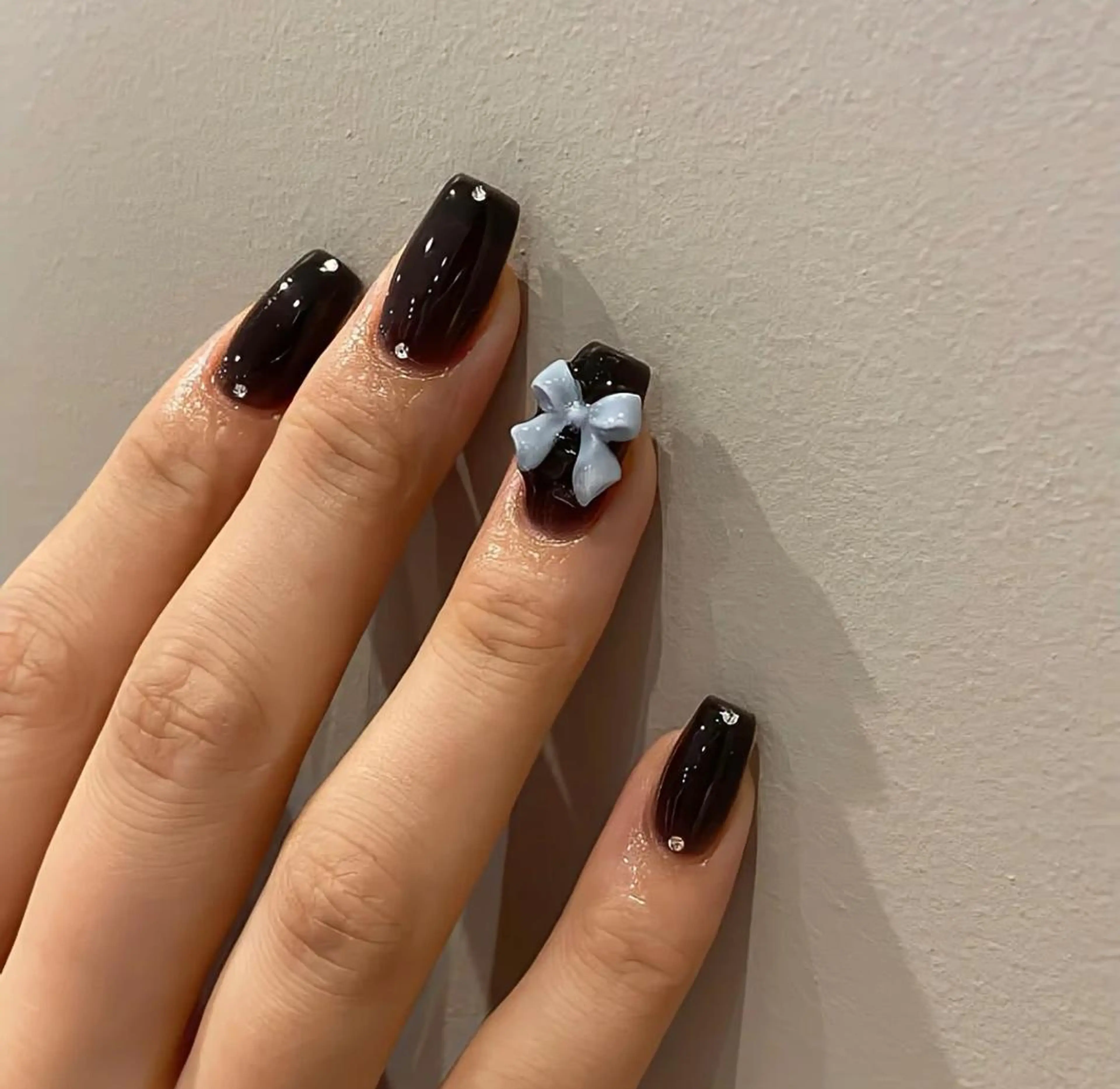 ネイル 長さ出し ネイルチップ Queens 新宿本店のネイルデザイン