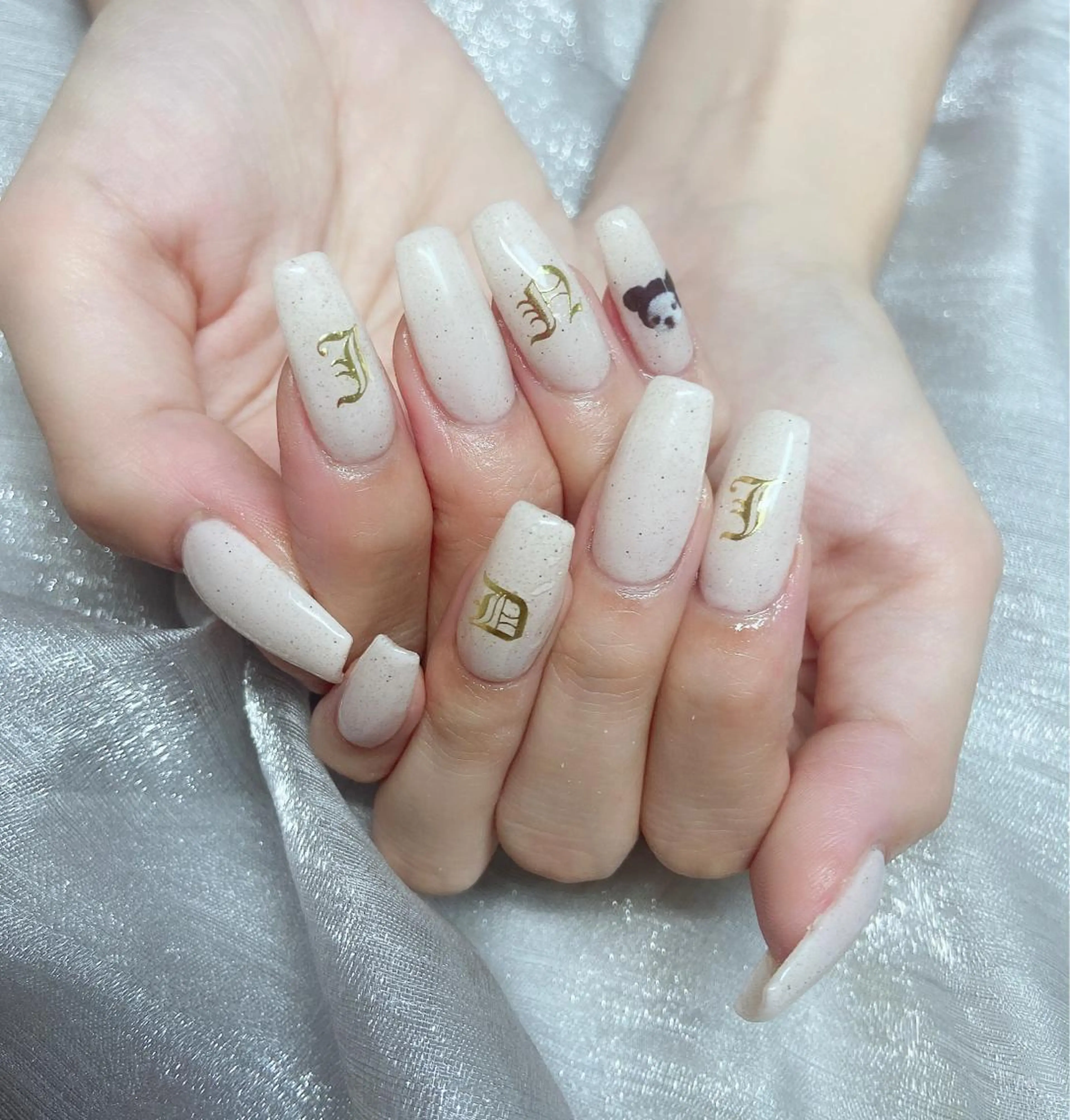 ネイル ハンドネイル ＆ME アンドミーのネイルデザイン