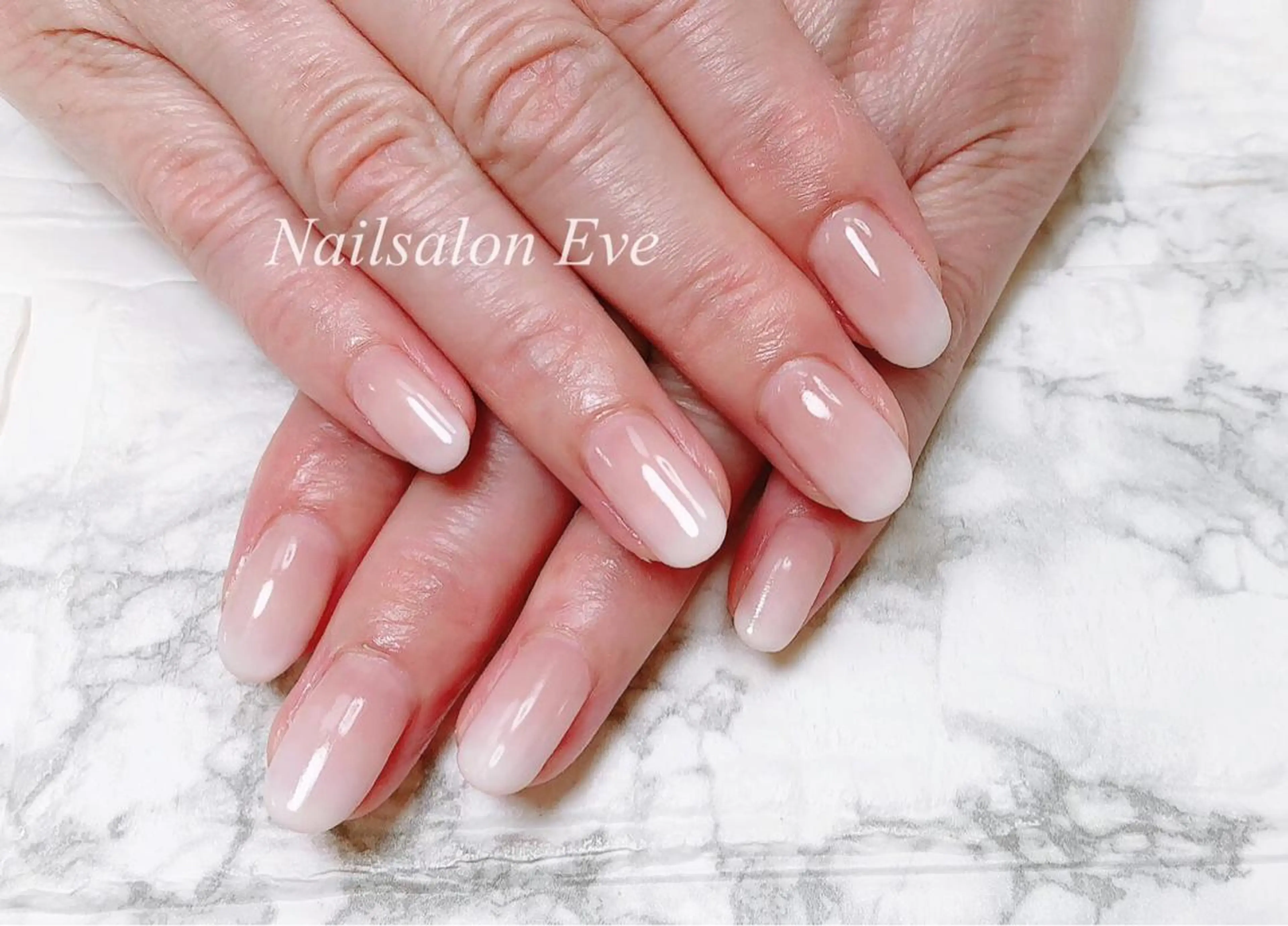 ネイル グラデーション Nailsalon Eve（イヴ）のネイルデザイン