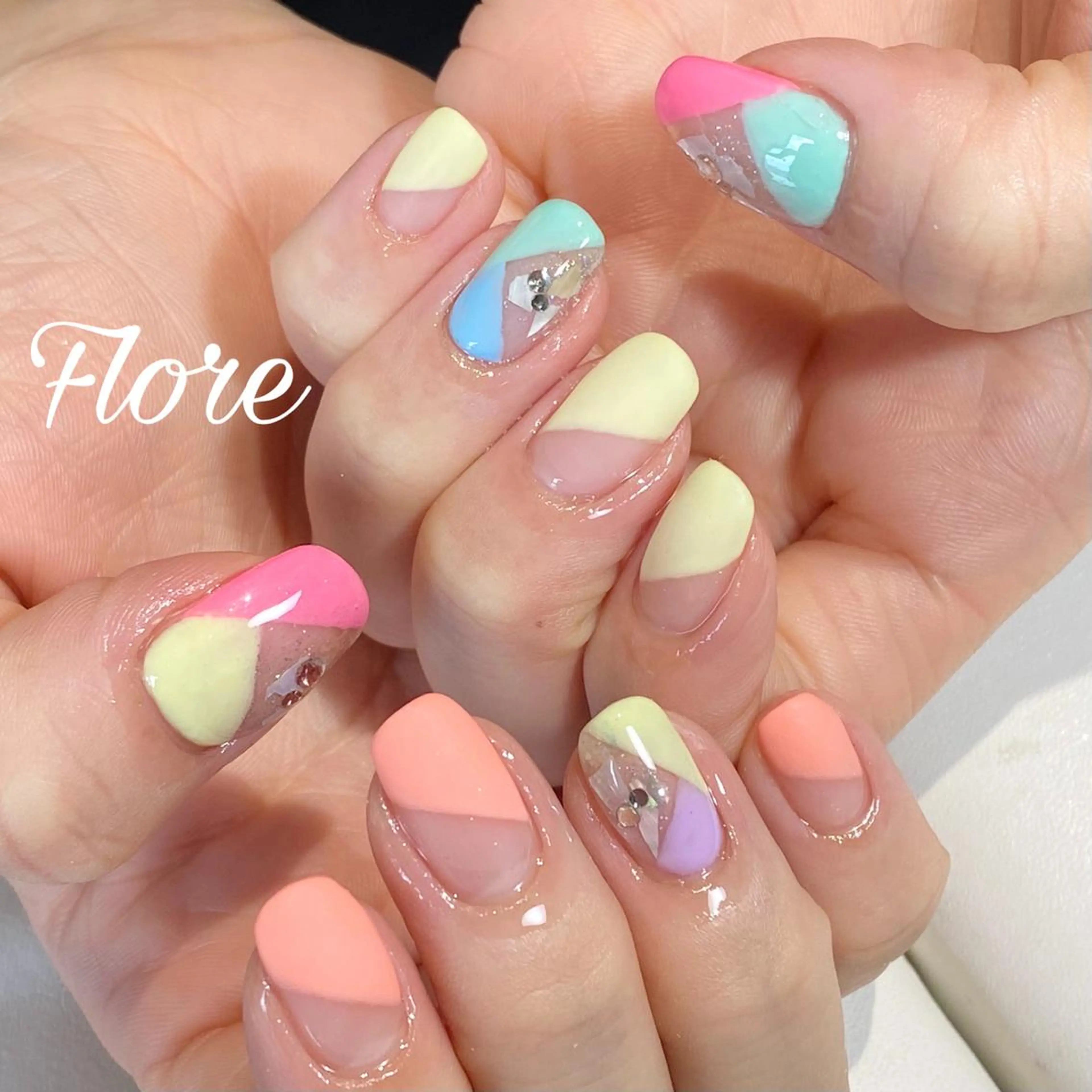 ネイル Flore (フロール)の眉毛・アイブロウイメージ