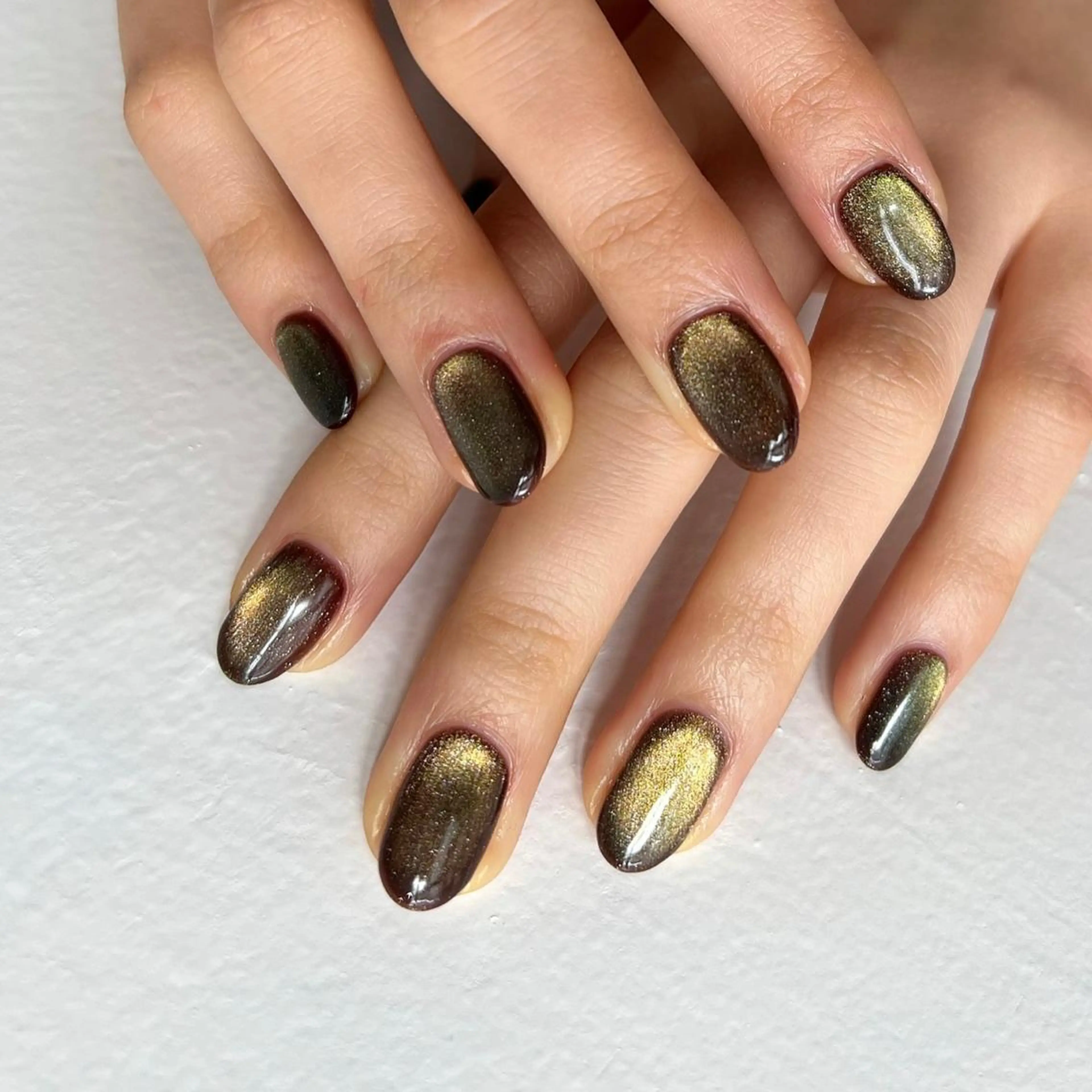 ネイル マグネットネイル ビー玉ネイル ハンドネイル Nico所属・Nico🌛 Karenのネイルデザイン