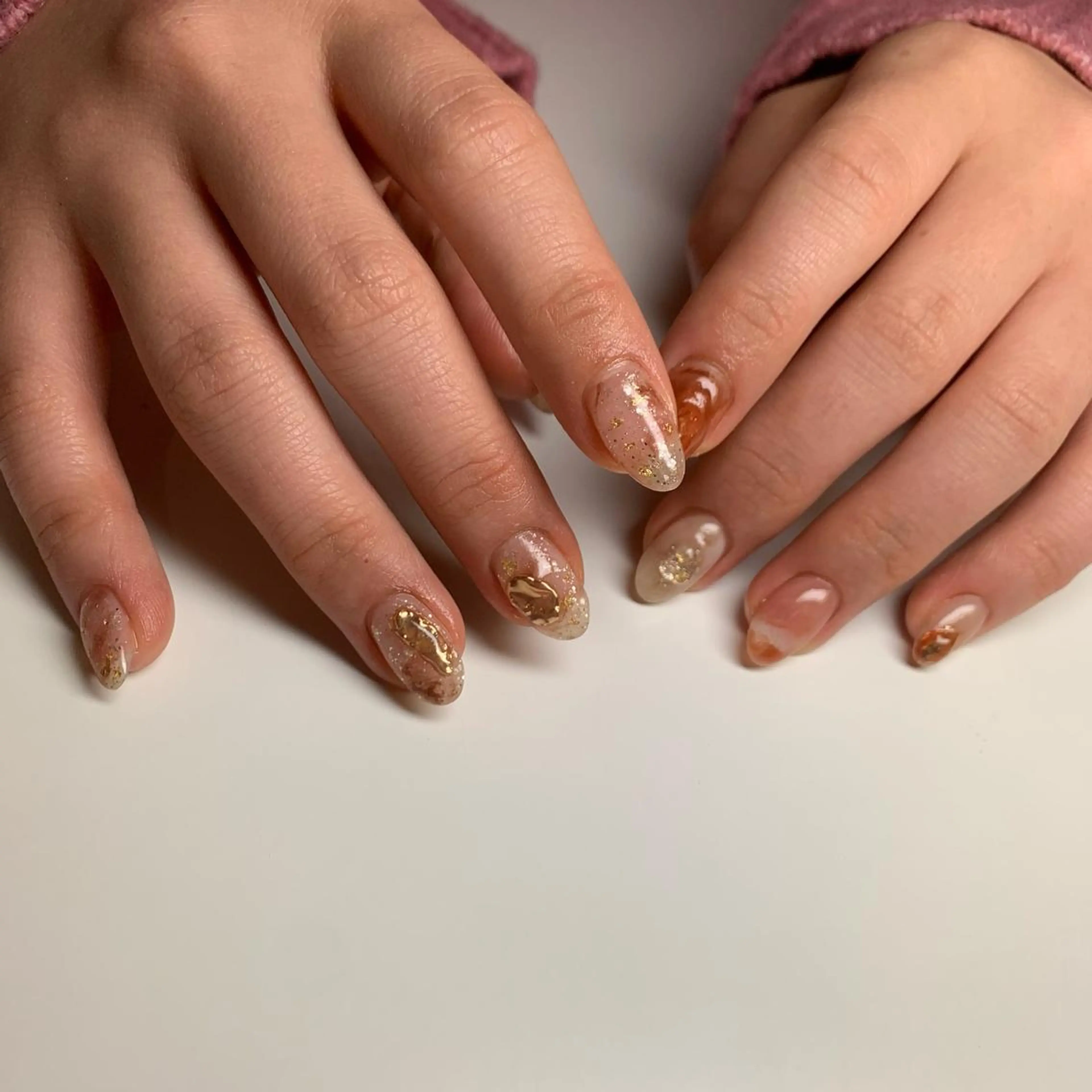 ネイル ゴールド ニュアンスネイル ハンドネイル 恒川 みなみのネイルデザイン