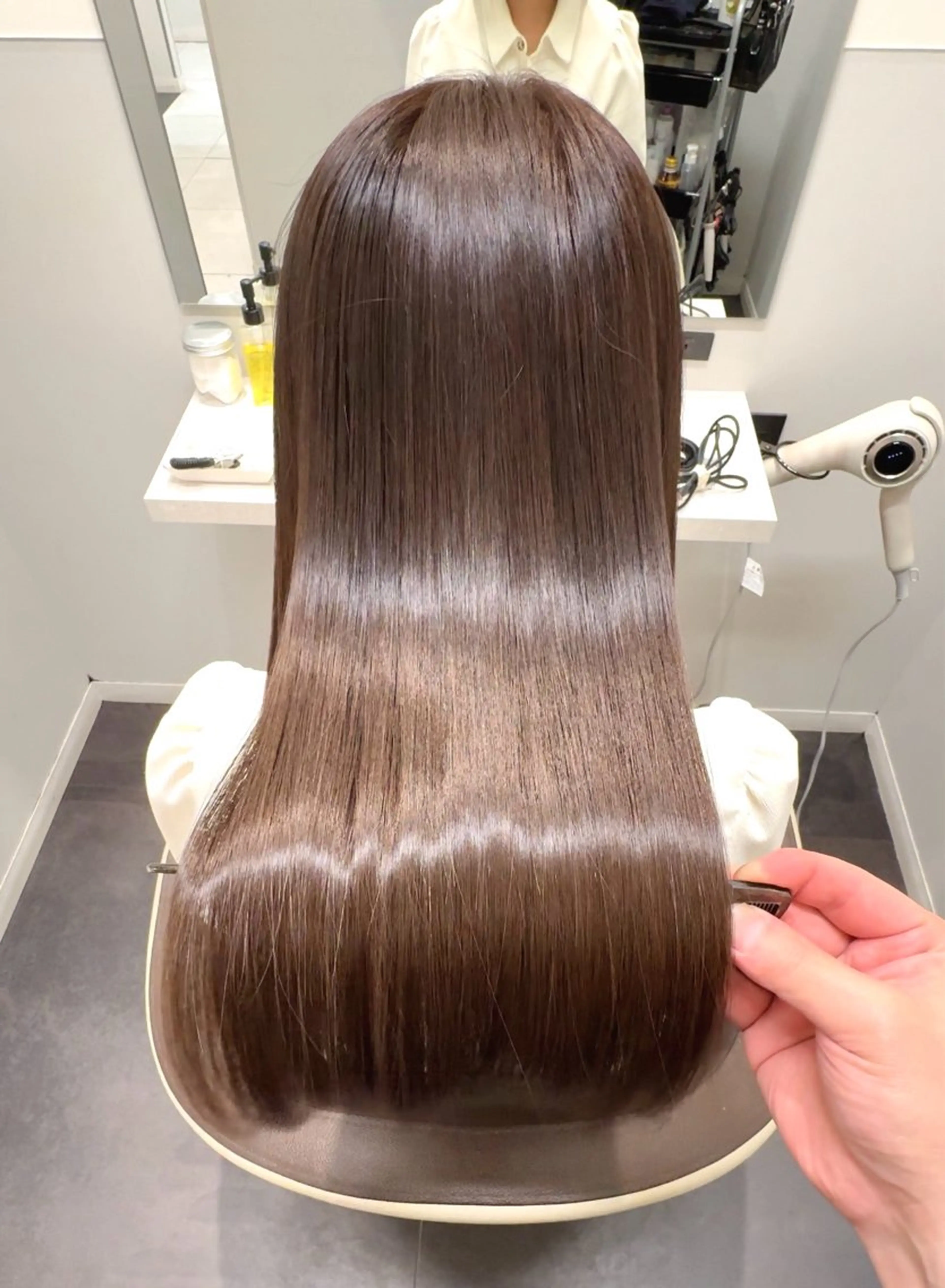 ミディアム カラー 透明感カラー 髪質改善 トリートメント カット ヘアカラー トリートメント SALOWIN新宿三丁目【サロウィン】所属・レイヤー🔶髪質改善 🔶透明感カラー青木のヘアスタイル