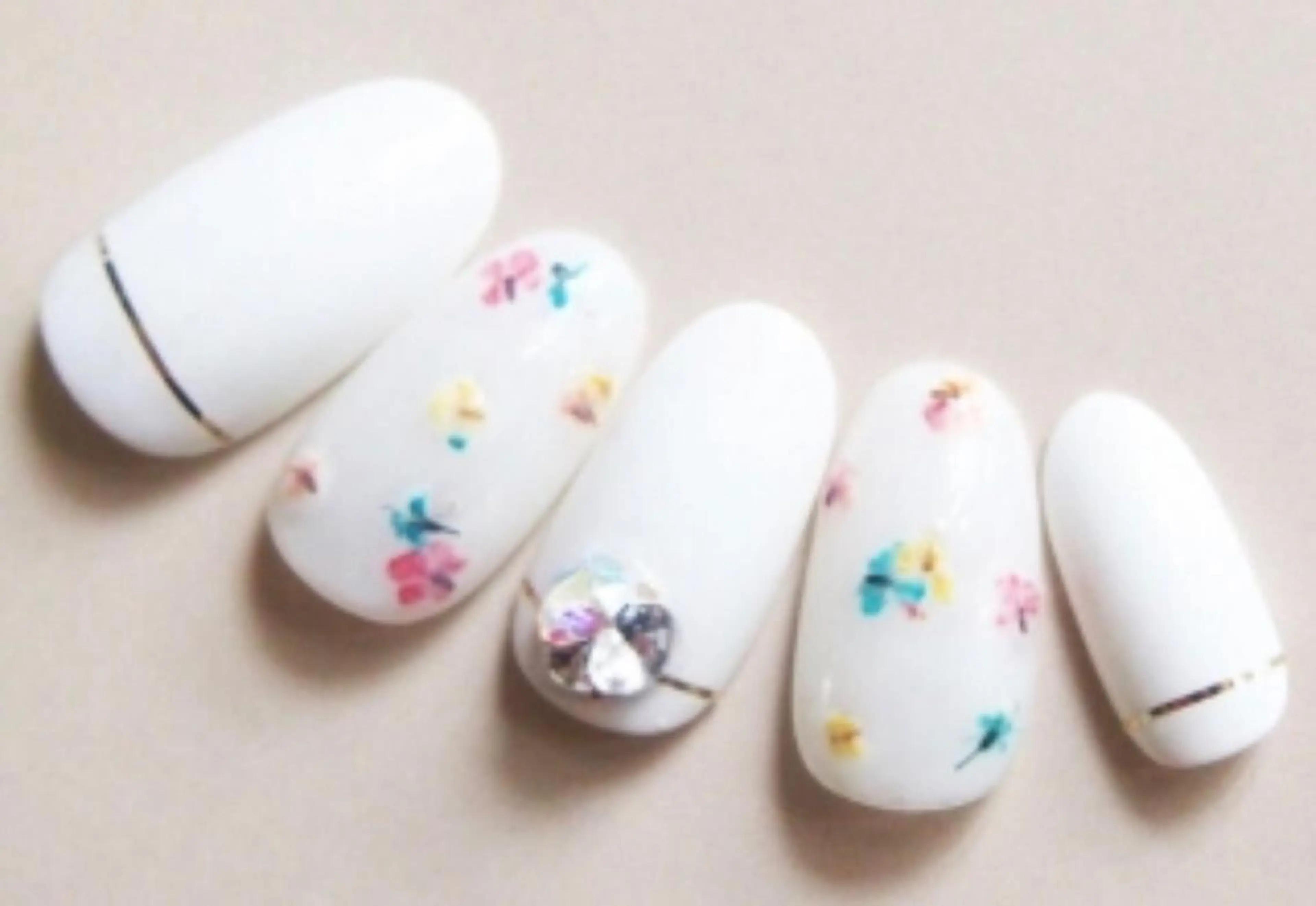 ネイル ハンドネイル ゲン レイカのネイルデザイン