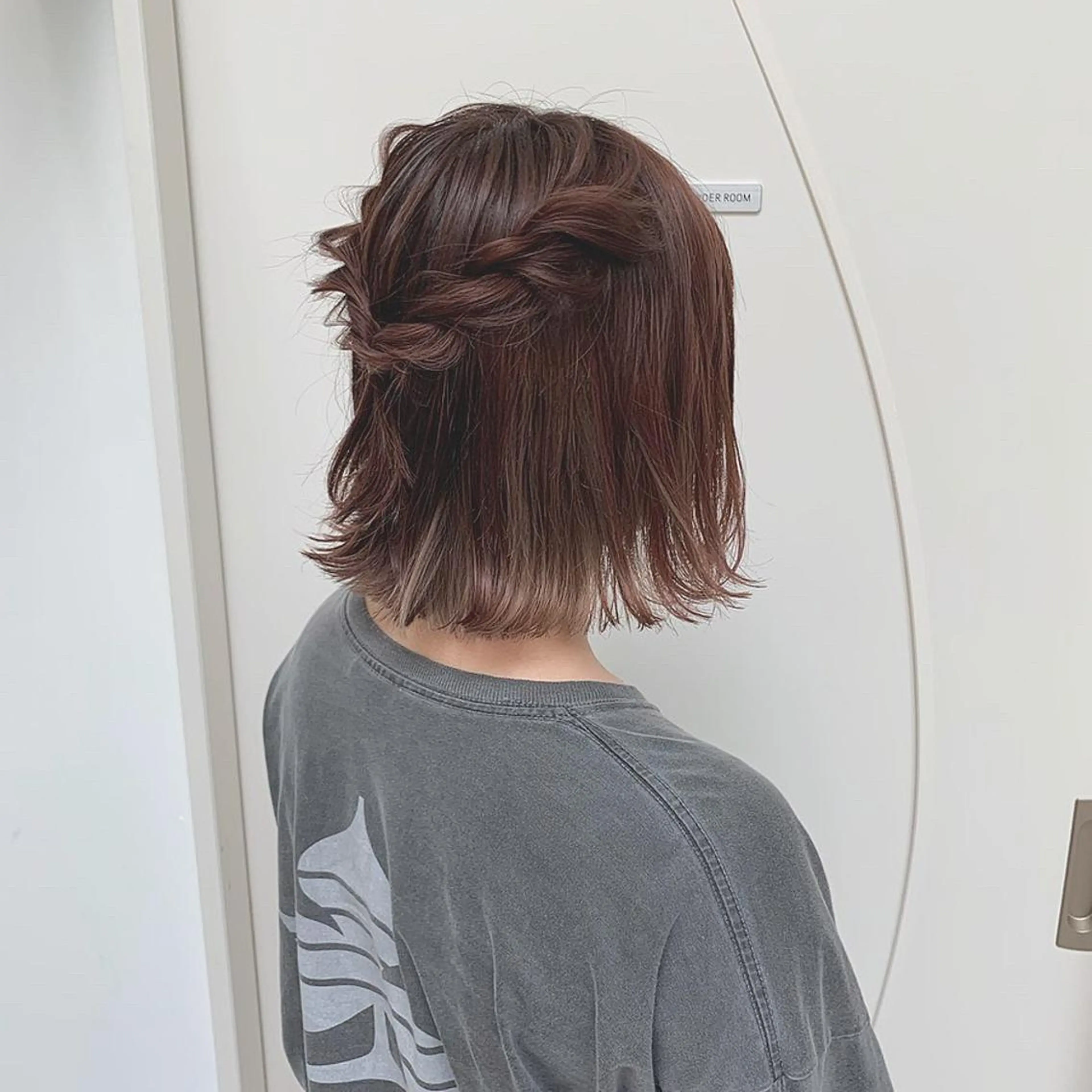 ショート カラー ベージュカラー ブリーチ インナーカラー ホワイトベージュ インナーカラー/天神 ブリーチ/吉田のヘアスタイル