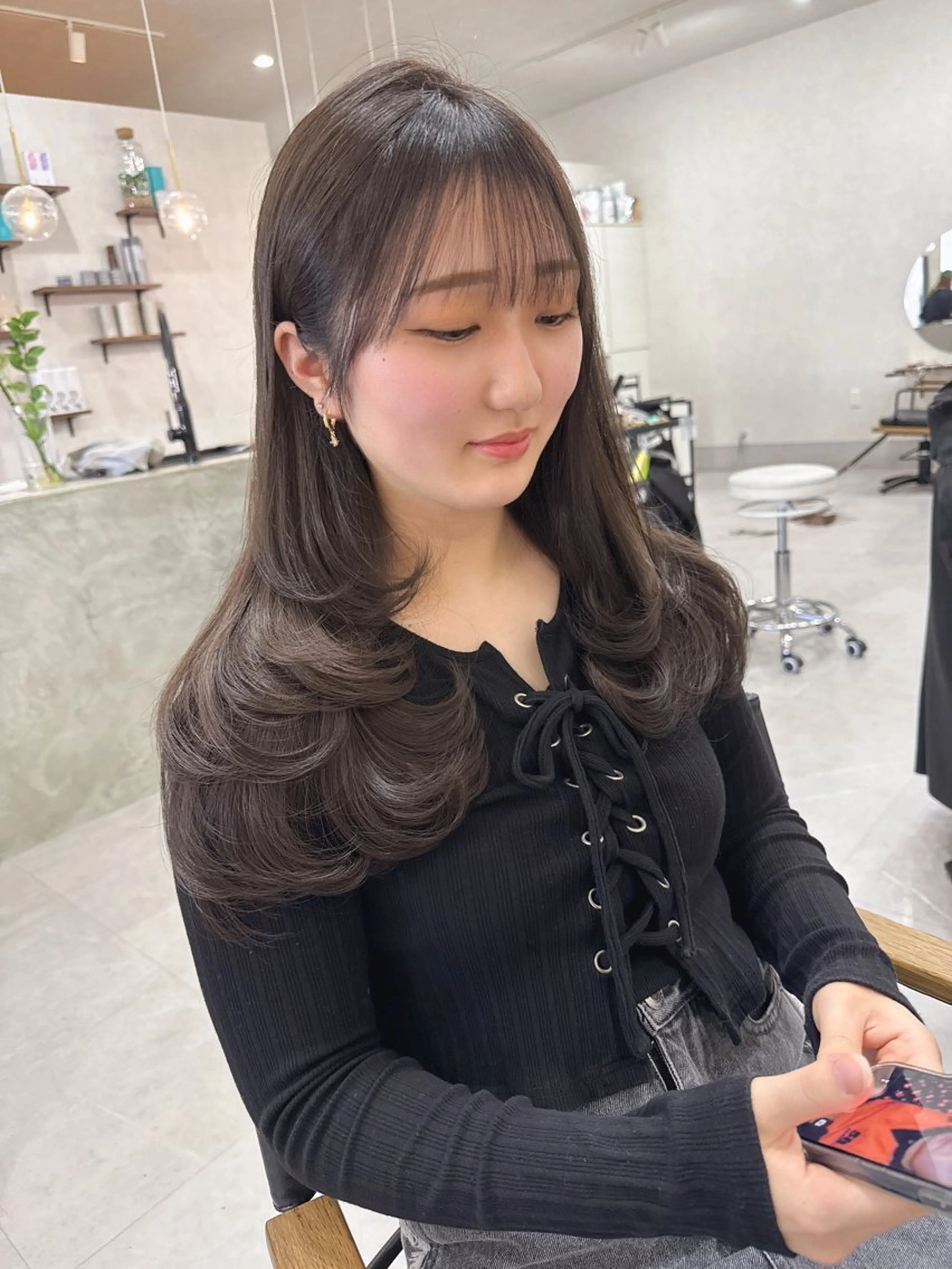 セミロング カラー レイヤーカット stark 🫧田中 小春のヘアスタイル