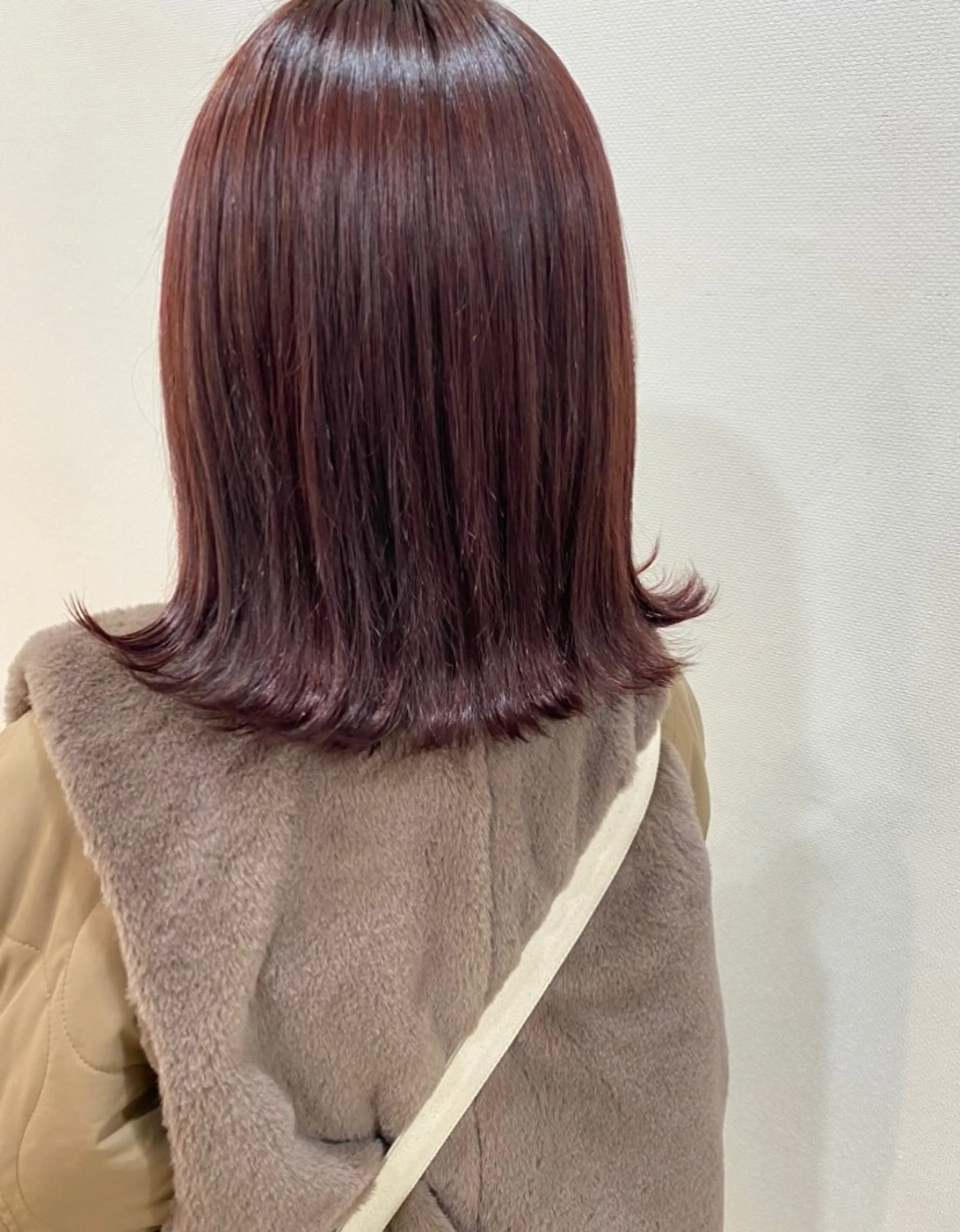 ミディアム カラー 切りっぱなしボブ ブラウンカラー ピンクカラー ピンクパープル ピンクブラウン erika /韓国ヘアのヘアスタイル