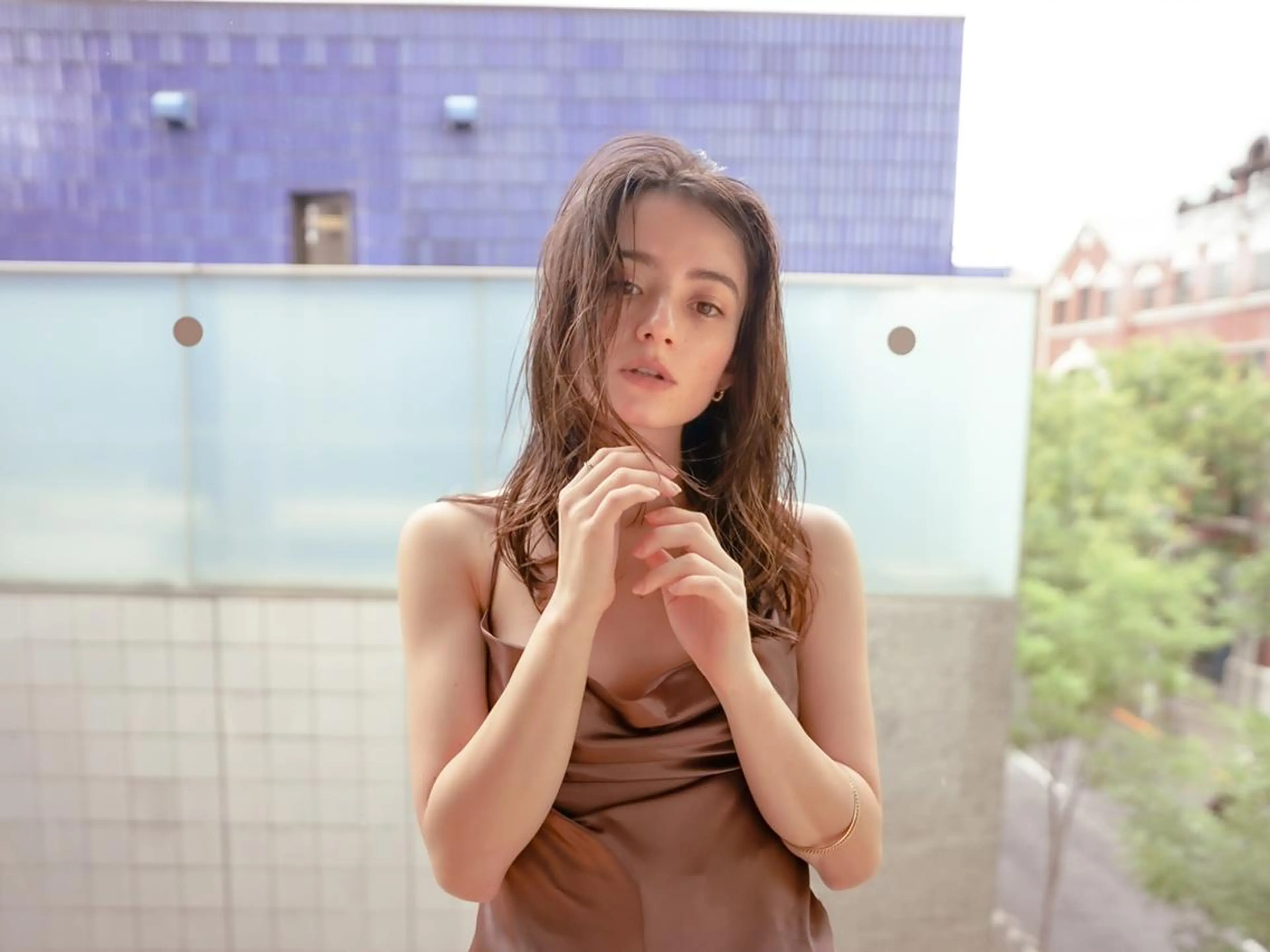 セミロング カラー パーマ ヘアアレンジ アディクシーカラー アッシュ バレイヤージュ ベージュカラー ブリーチ newi grande 横浜店のヘアスタイル