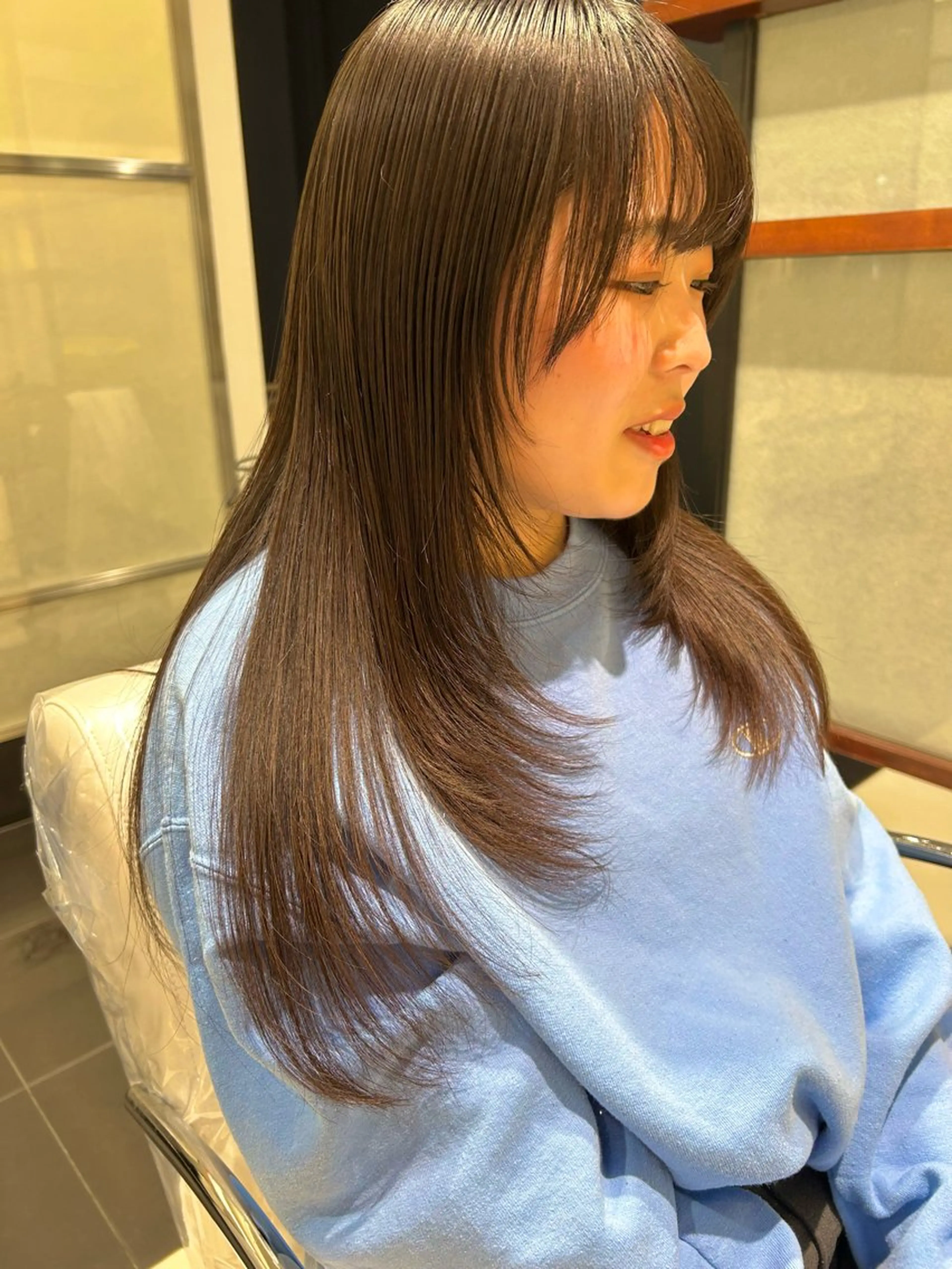 ロング 顔周りカット レイヤーカット カット オオタ ユイナ🌈のヘアスタイル