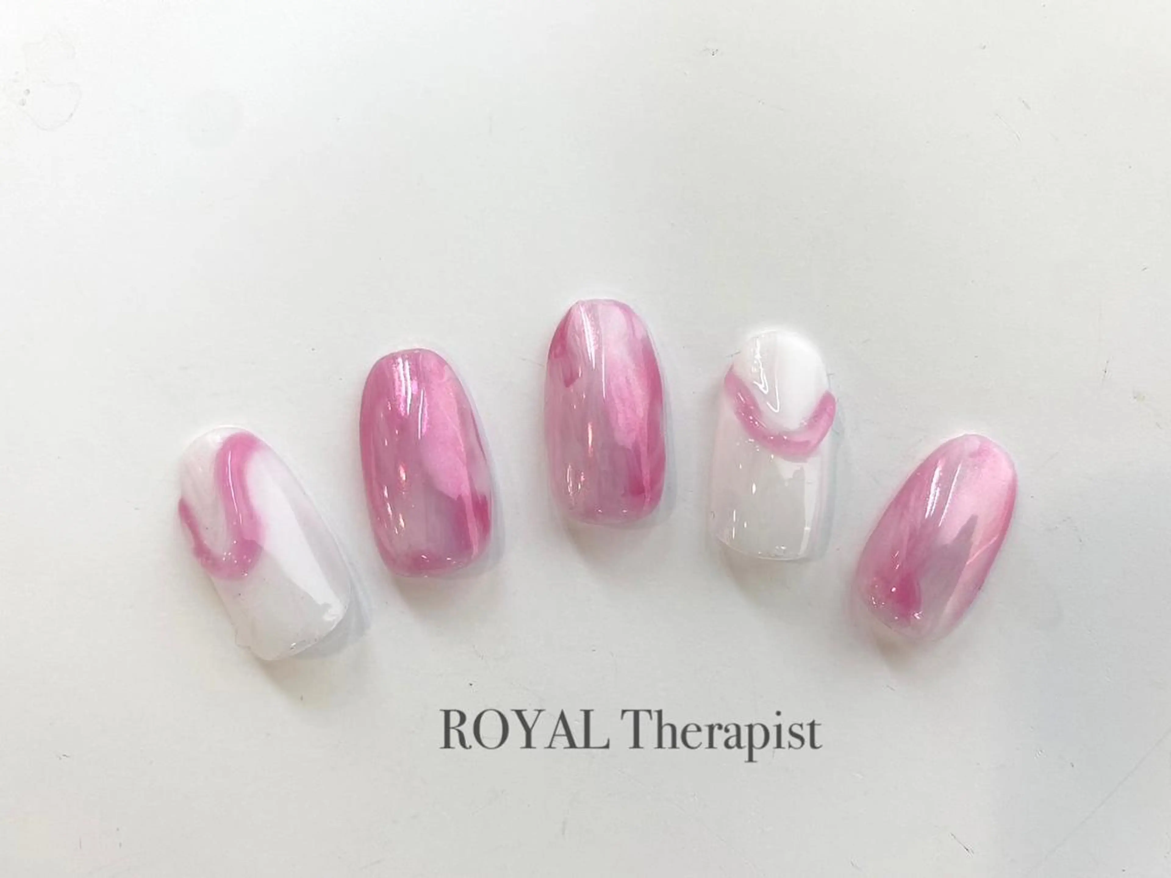 ネイル ジェルネイル スカルプネイル ハンドネイル 【寺岡】 ロイヤル•セラピストのネイルデザイン