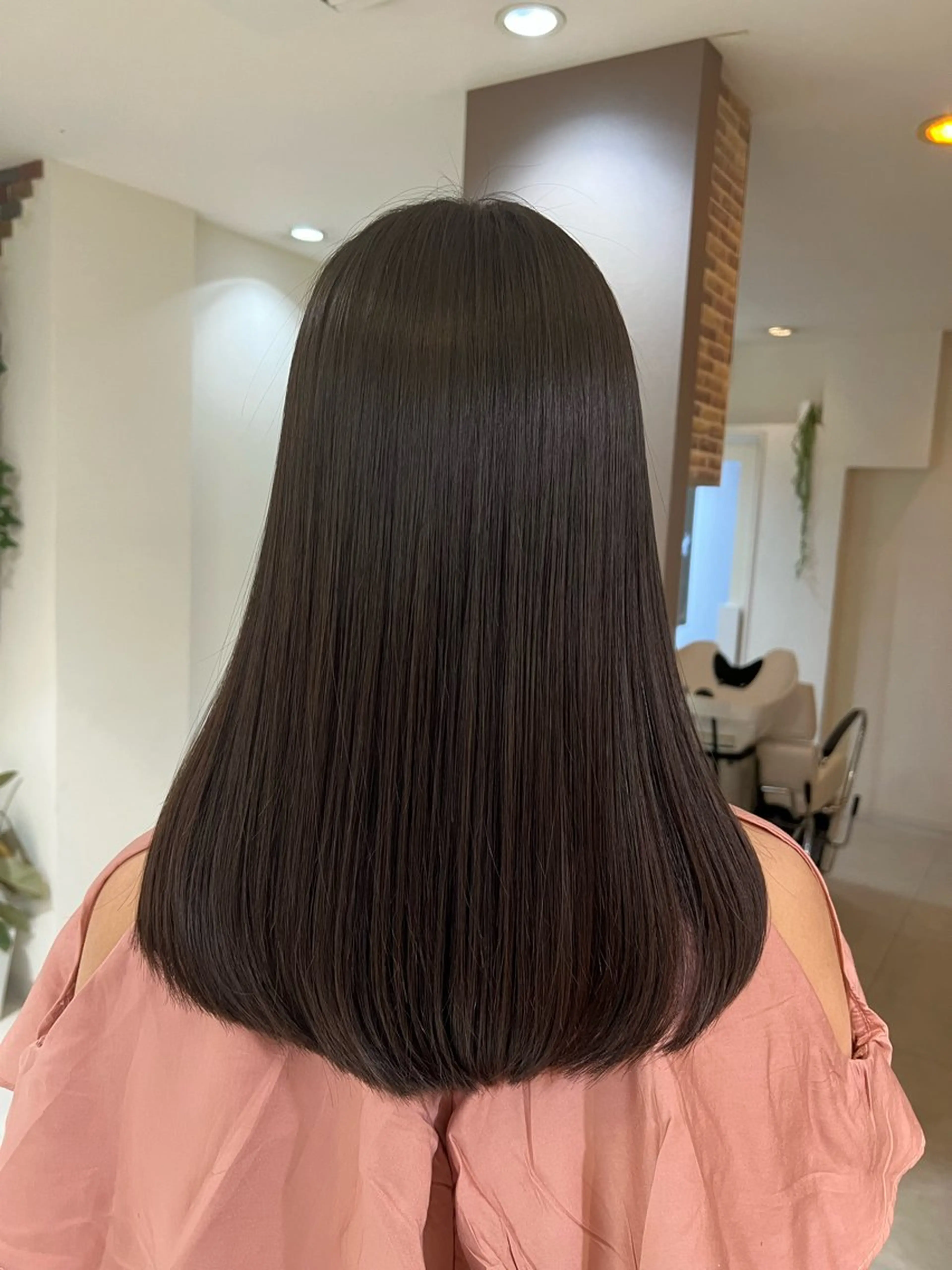 セミロング 髪質改善 トリートメント 酸熱トリートメント トリートメント Eir 神戸所属・髪質改善/縮毛矯正 長井 美佐子のヘアスタイル