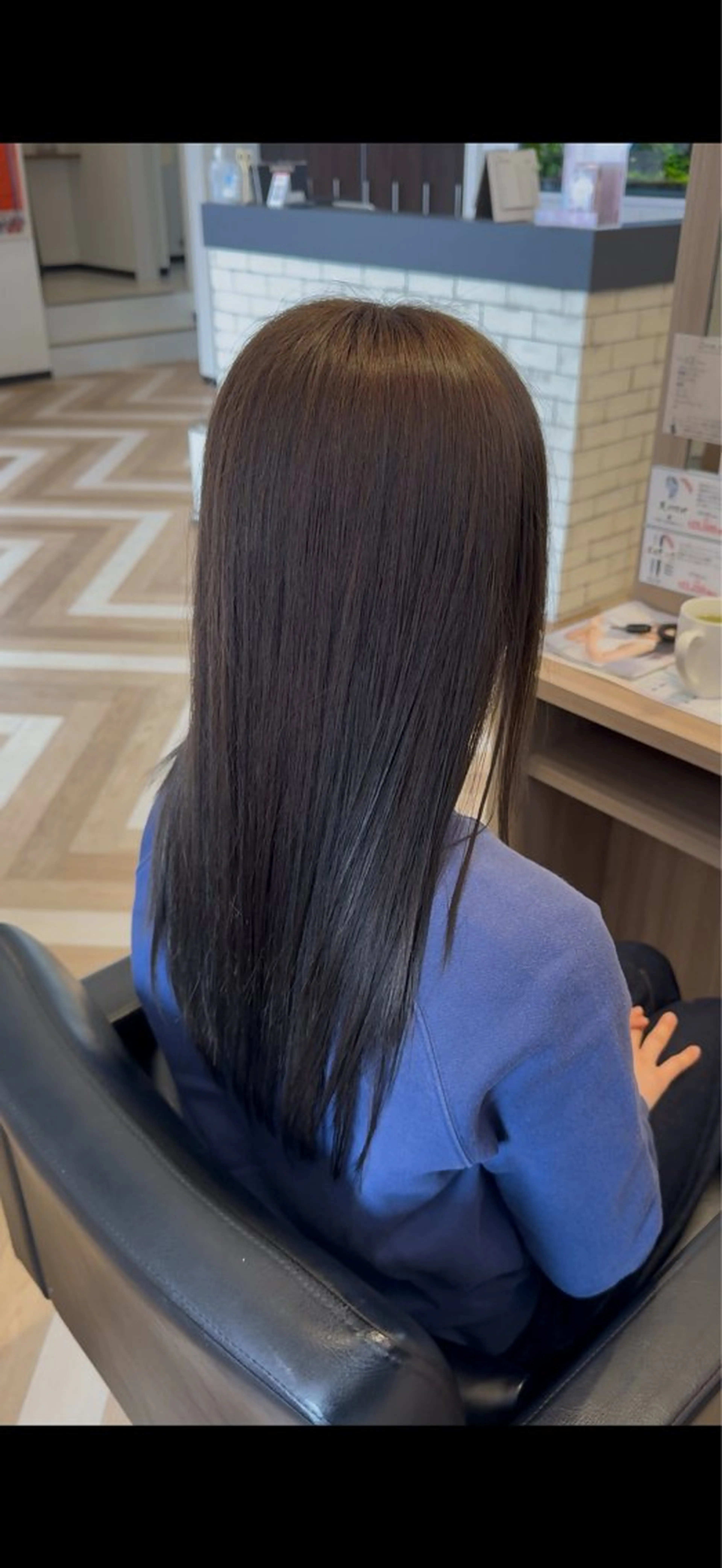 ロング カラー アッシュ オレンジ ヘアカラー 剣持 快吏ARISE✂️のヘアスタイル