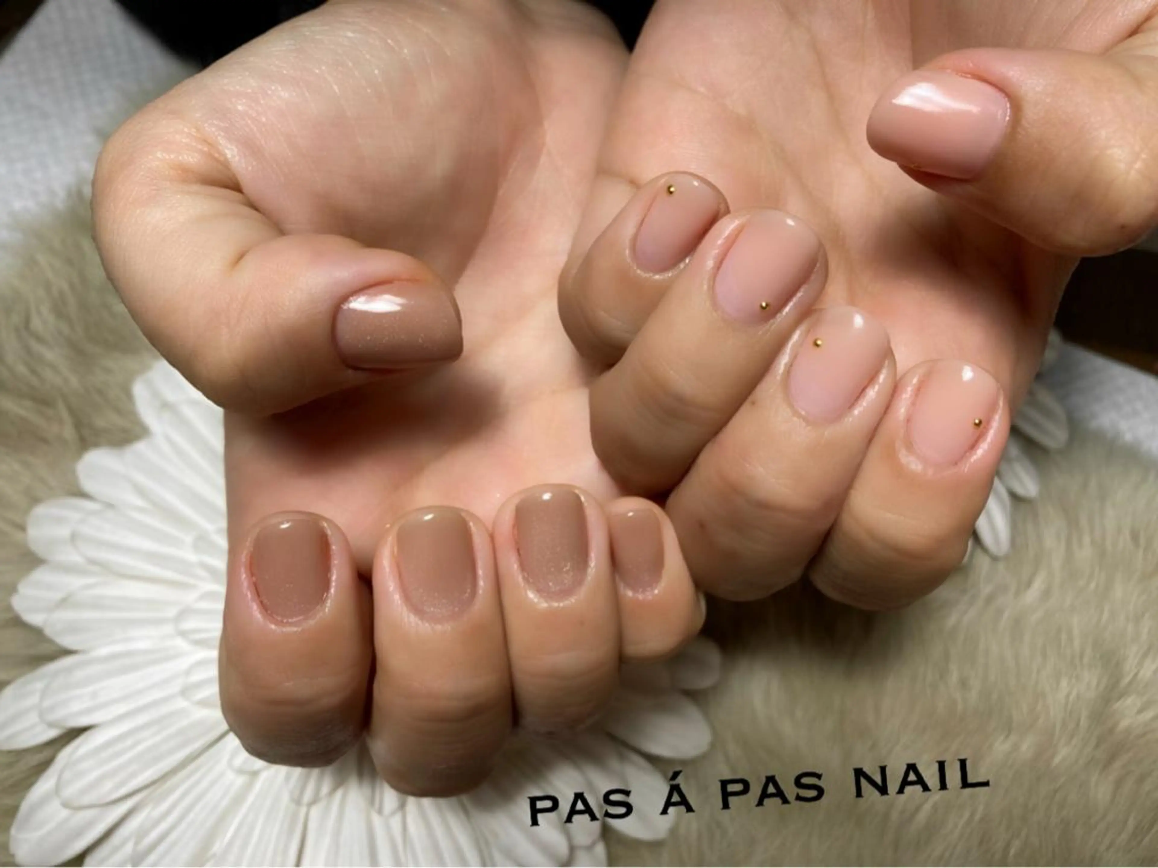 ネイル Yakko pas á pasのネイルデザイン