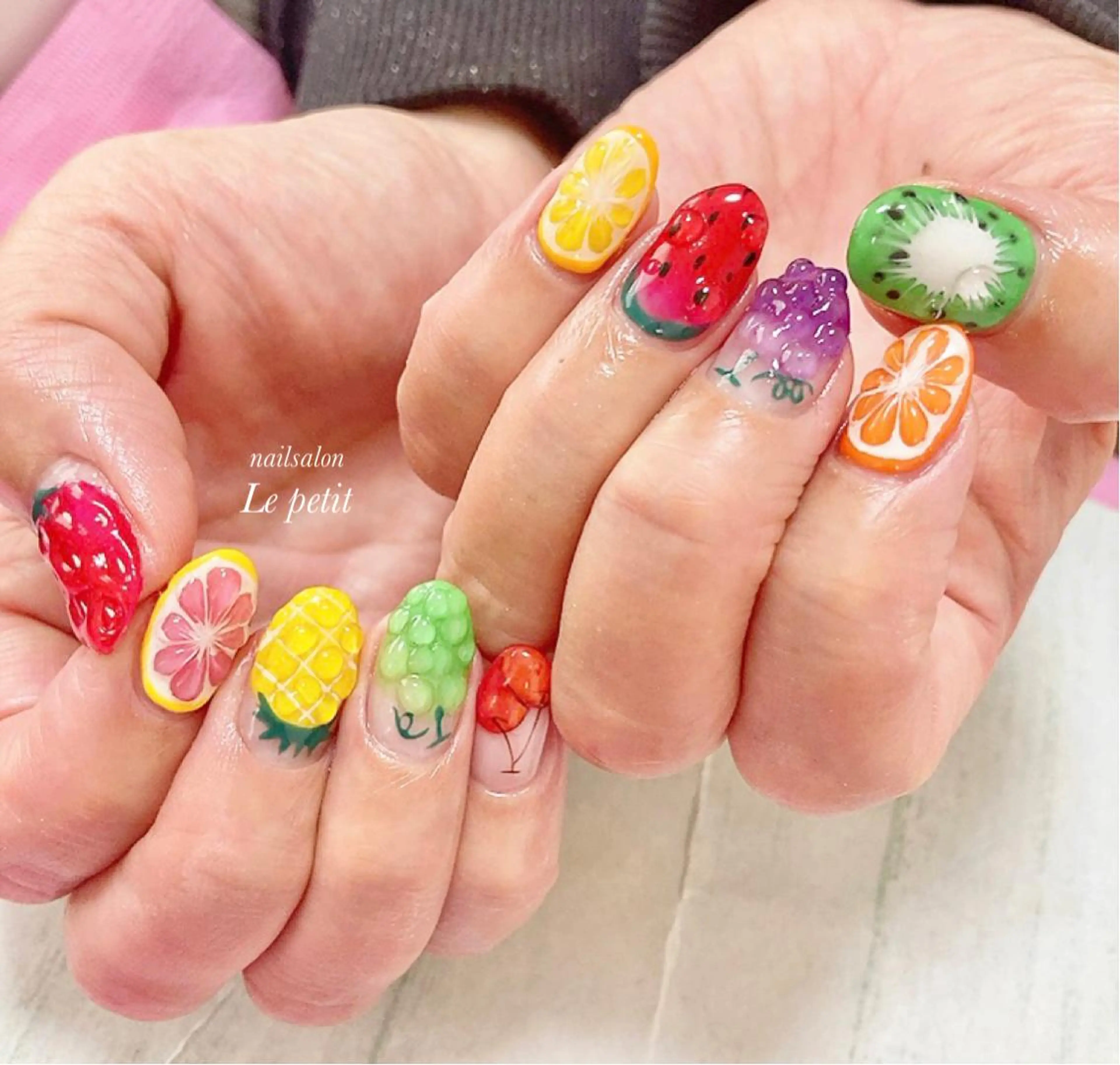 ネイル 石野 広佳のネイルデザイン