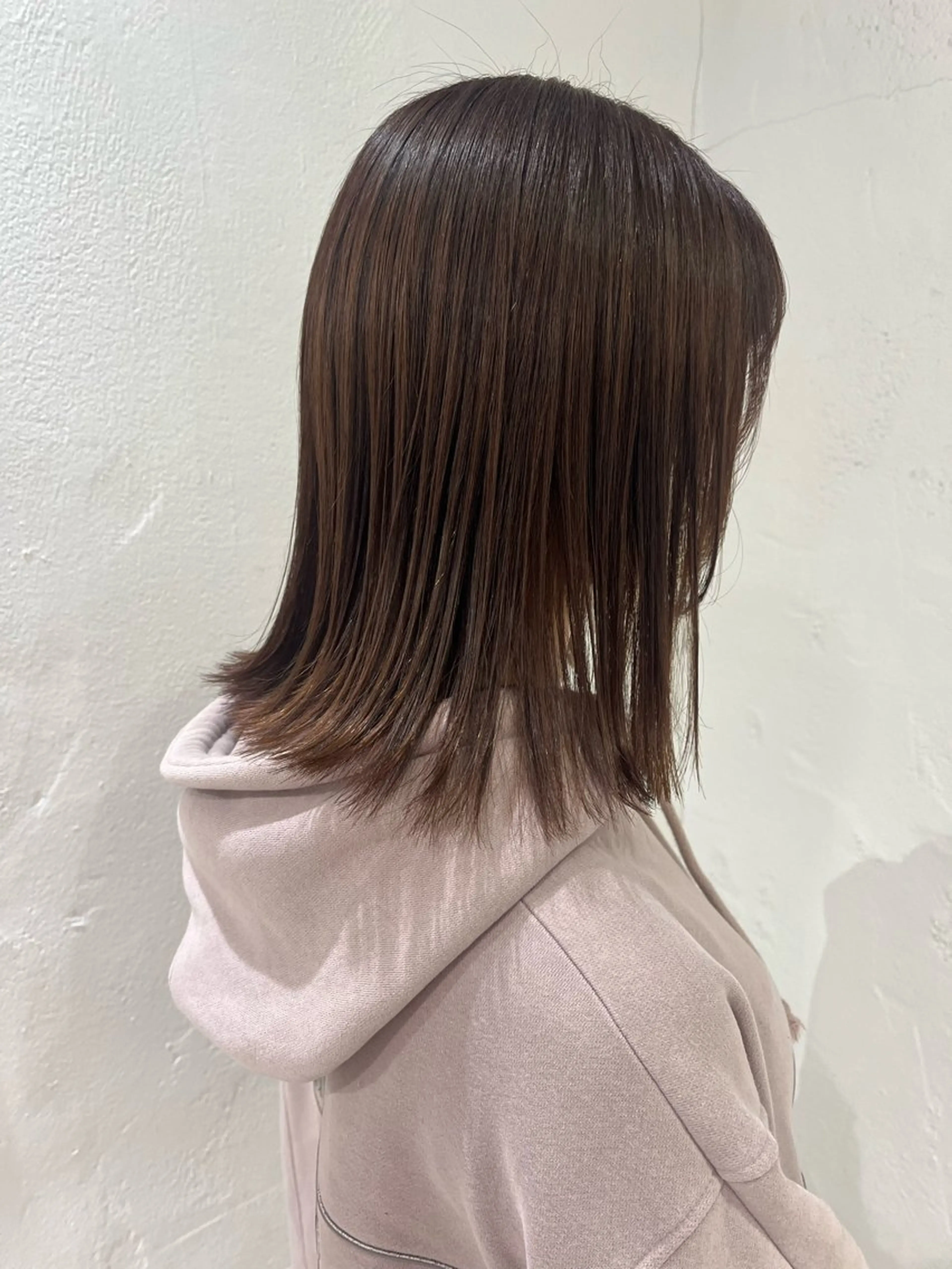 ミディアム カラー パーマ 切りっぱなしボブ ミディアムパーマ アッシュ ベージュカラー 透明感カラー 縮毛矯正 透明感カラー/ 髪質改善/着付けのヘアスタイル