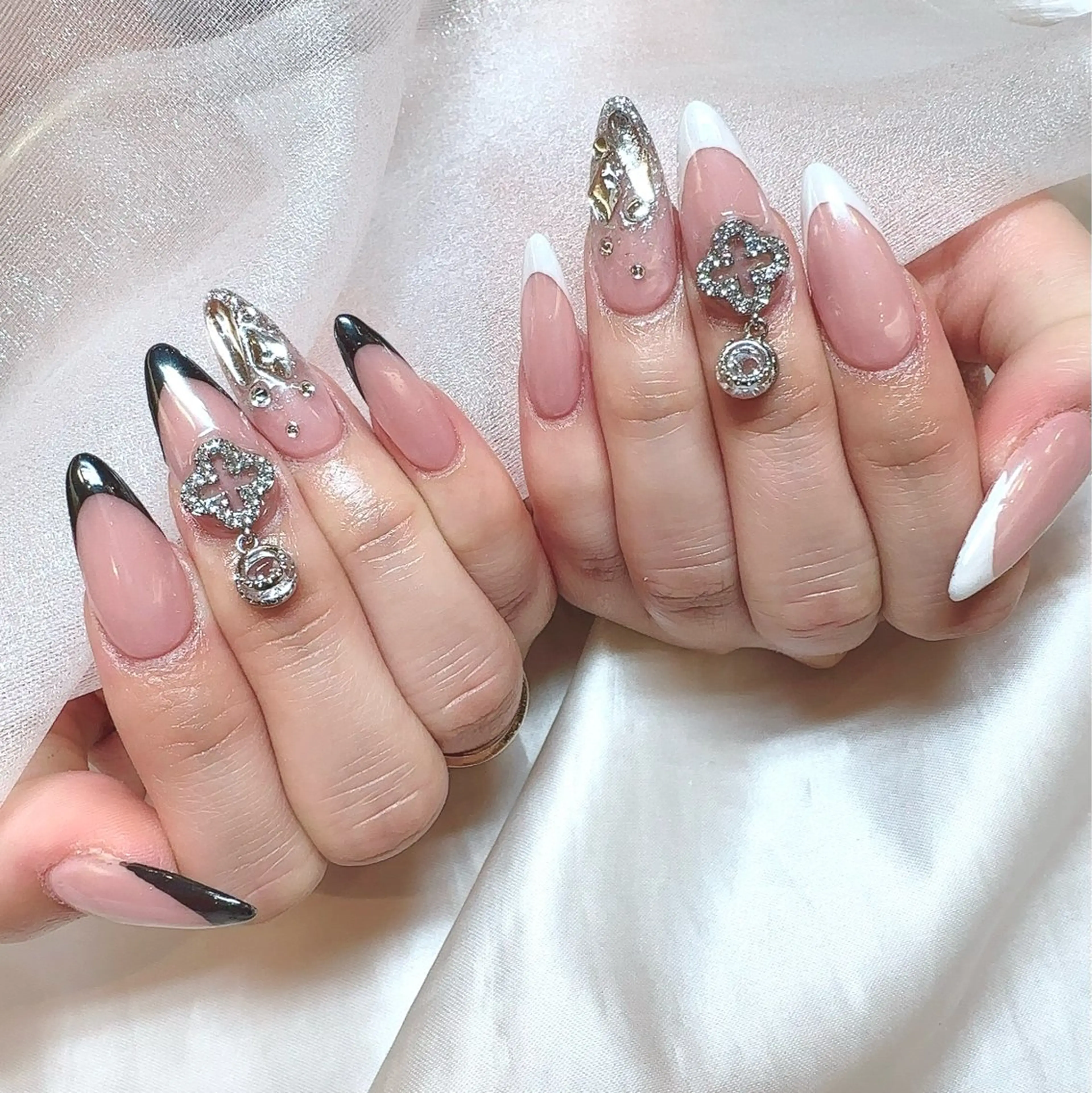 ネイル ハンドネイル LOVE NAIL 店長　MIKAのネイルデザイン