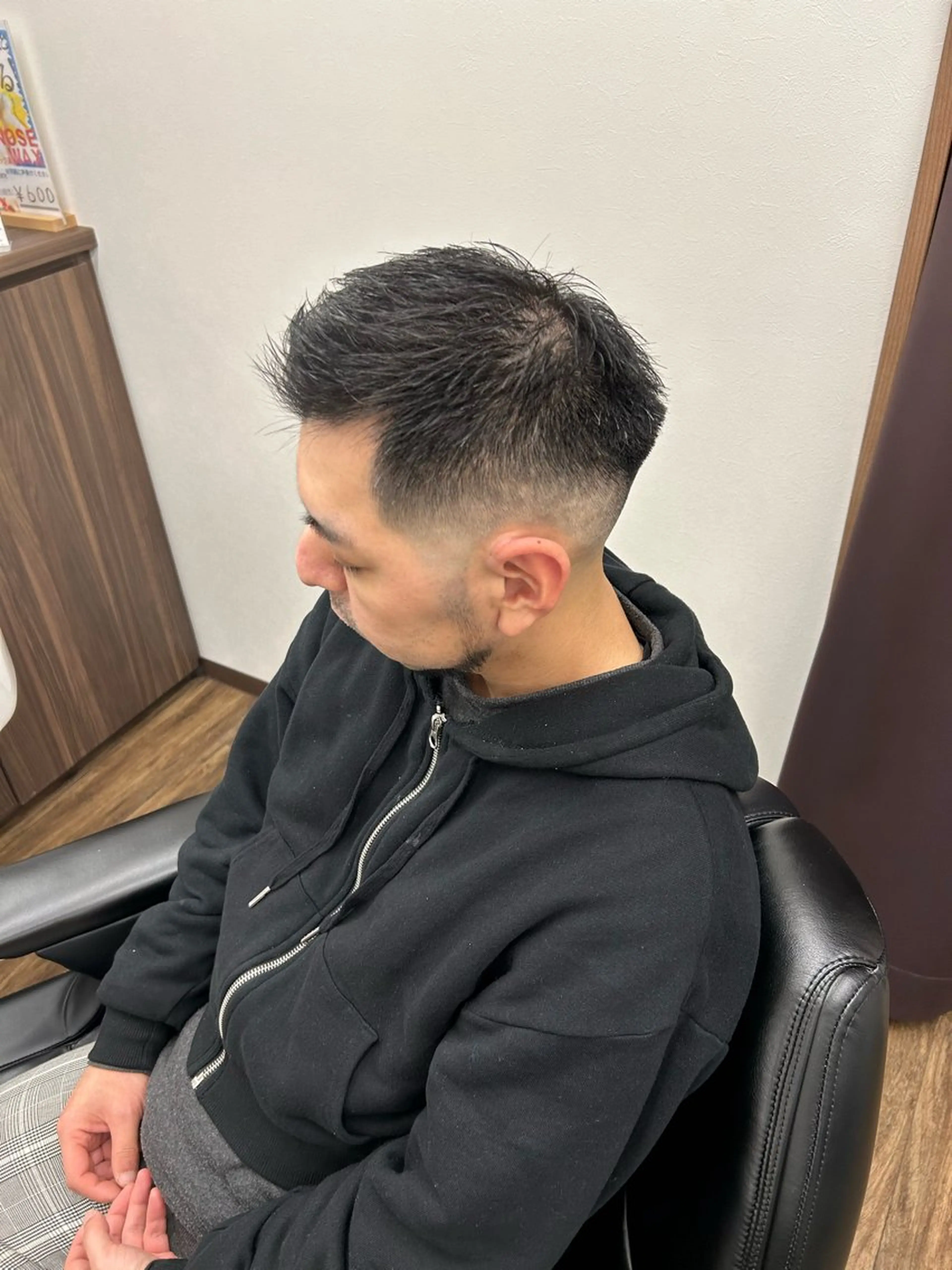 ショート メンズ カット DAN BRISE BARBER所属・馬上 拓海のヘアスタイル