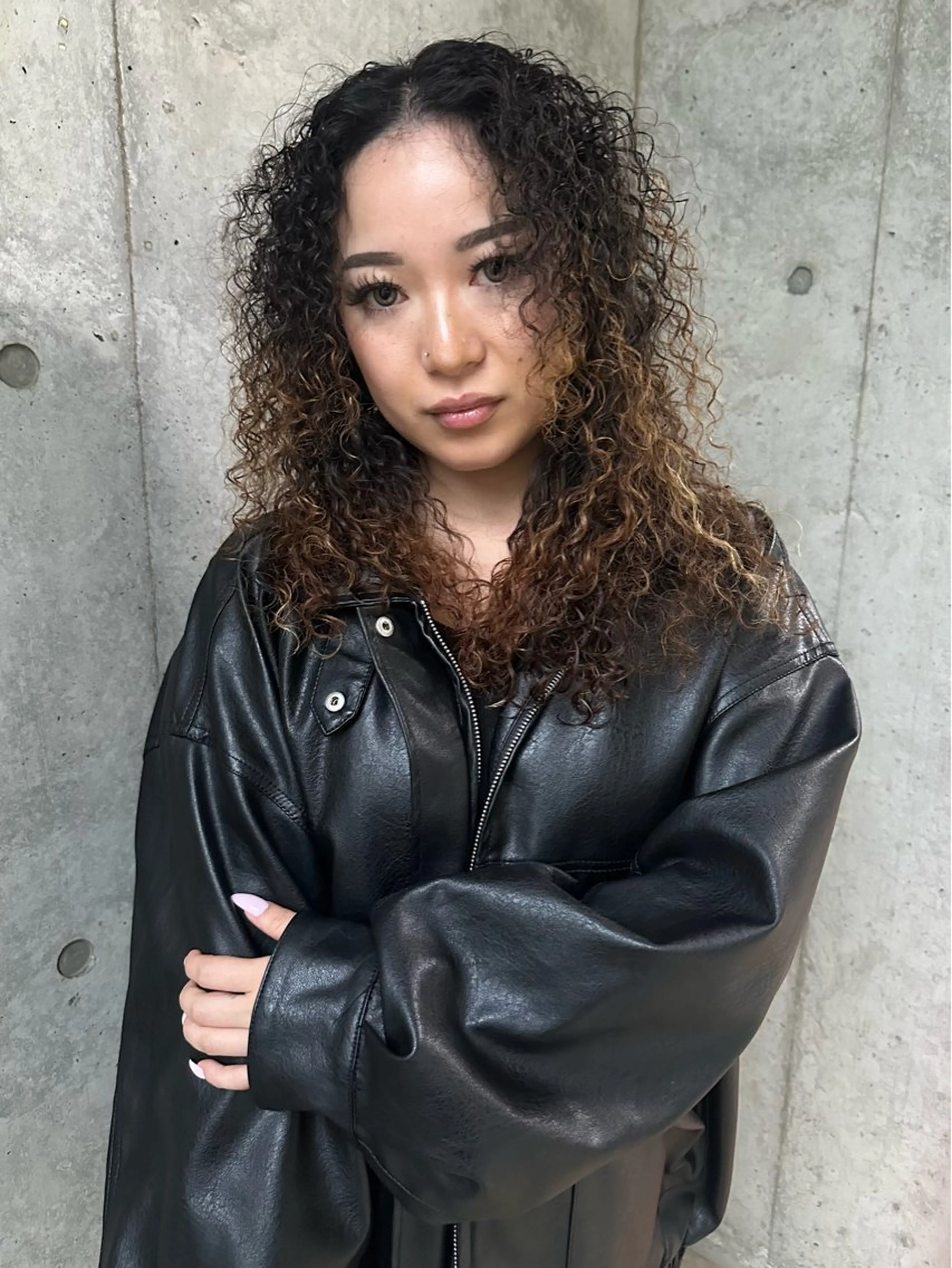 ロング パーマ 顔周りカット スパイラルパーマ Takanishi Sanaのヘアスタイル