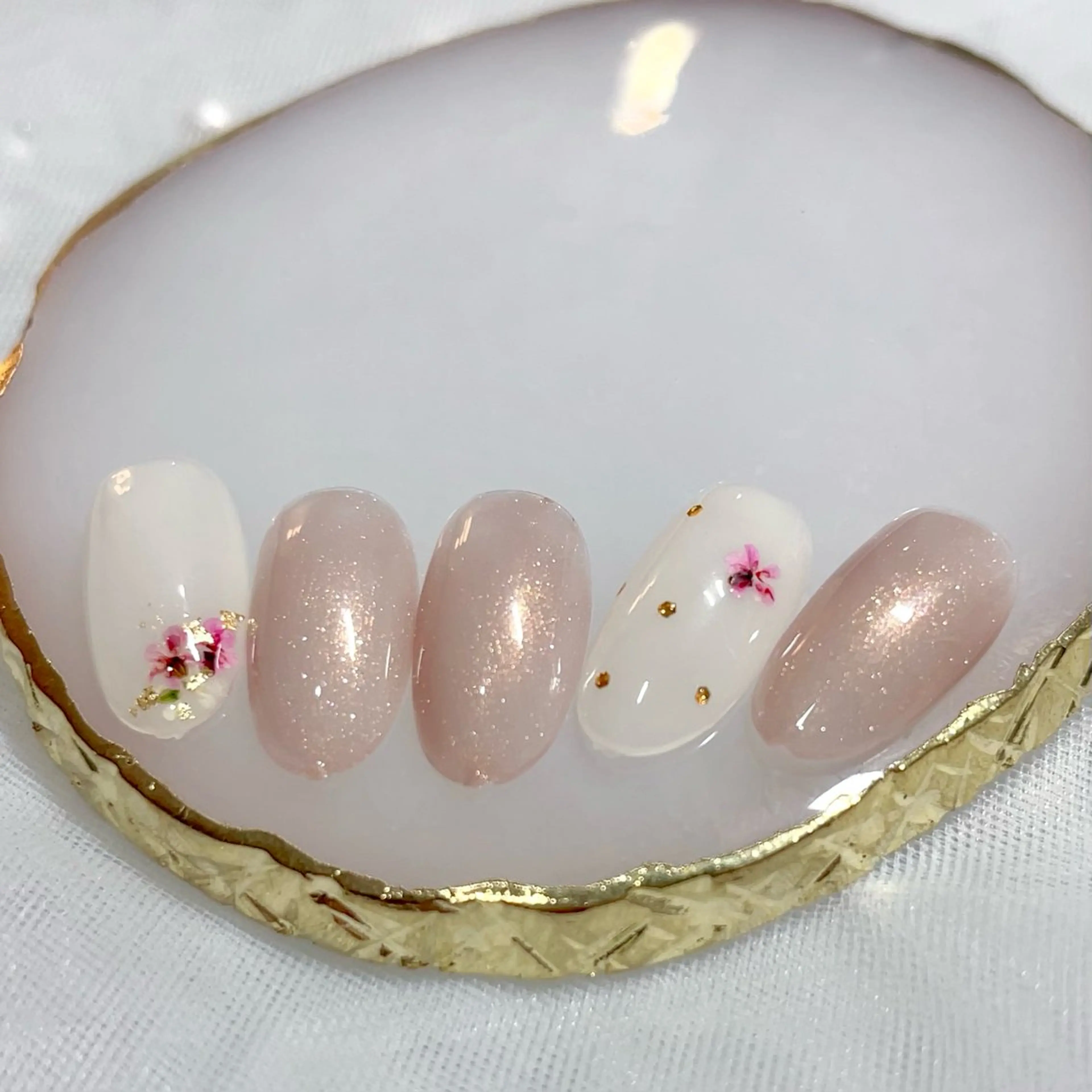ネイル ハンドネイル Kodebu Usagi Nail所属・Yuko Kanamedaのネイルデザイン