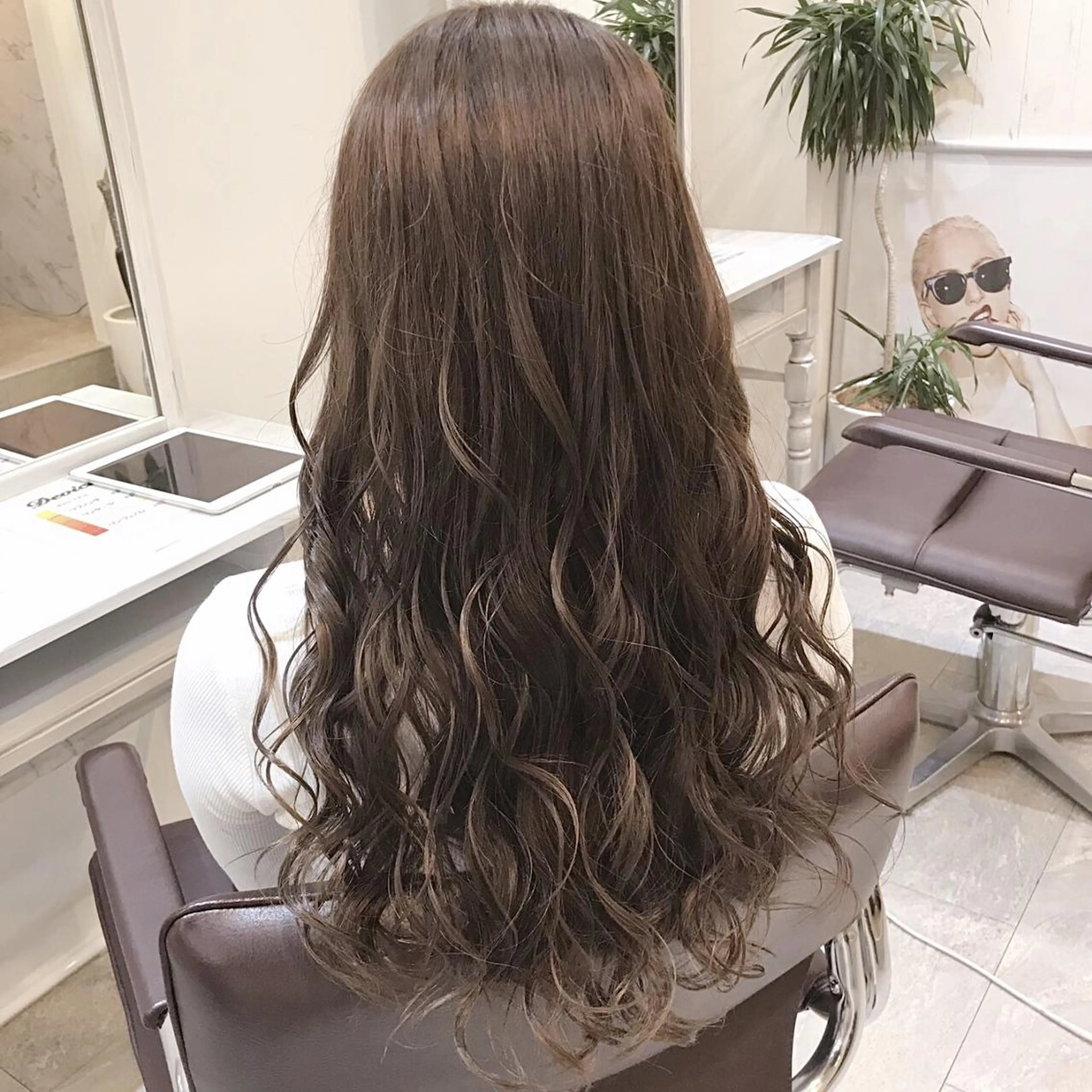 セミロング カラー ヘアアレンジ Device ディバイスのヘアスタイル